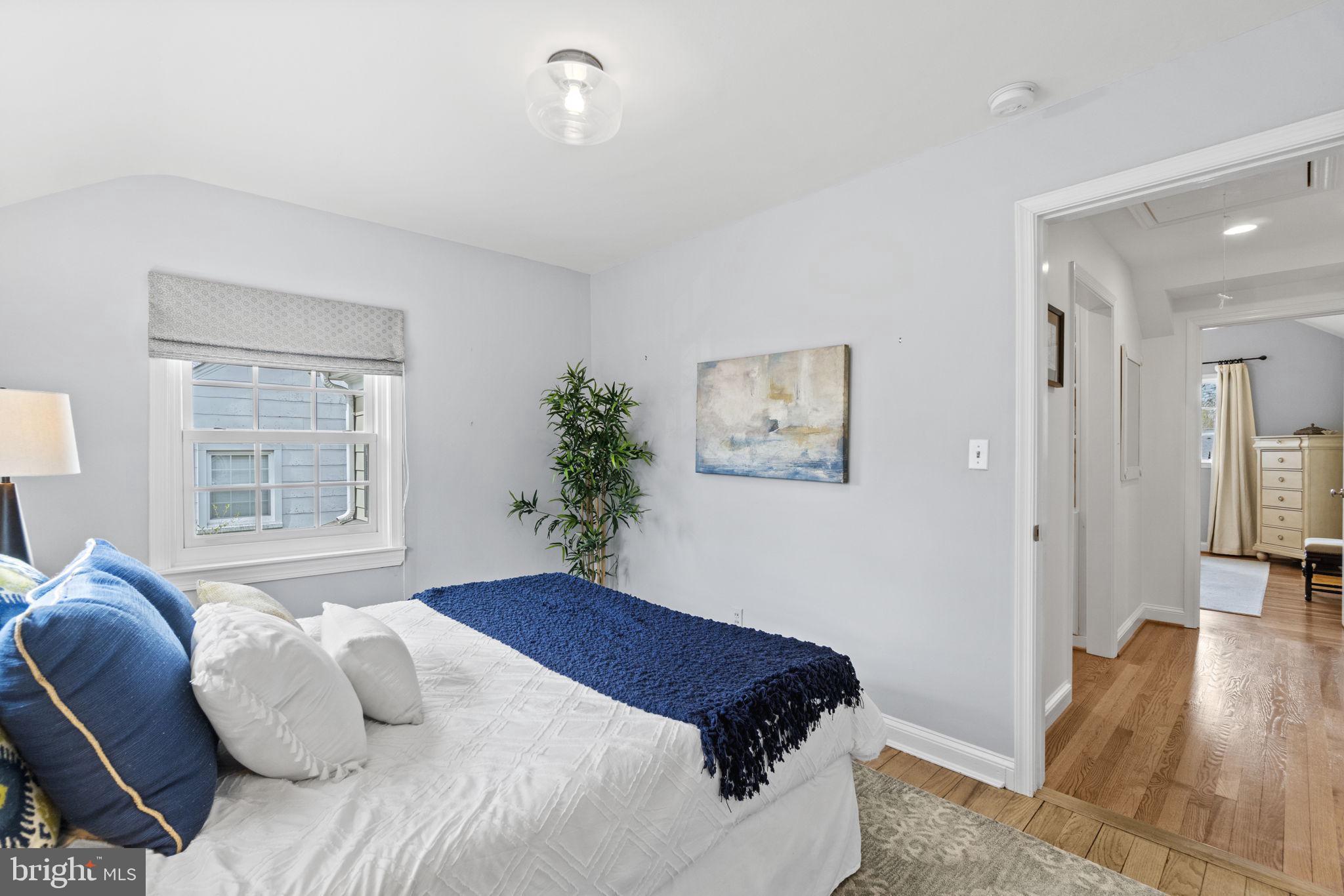 GREENWICH FOREST - Residential