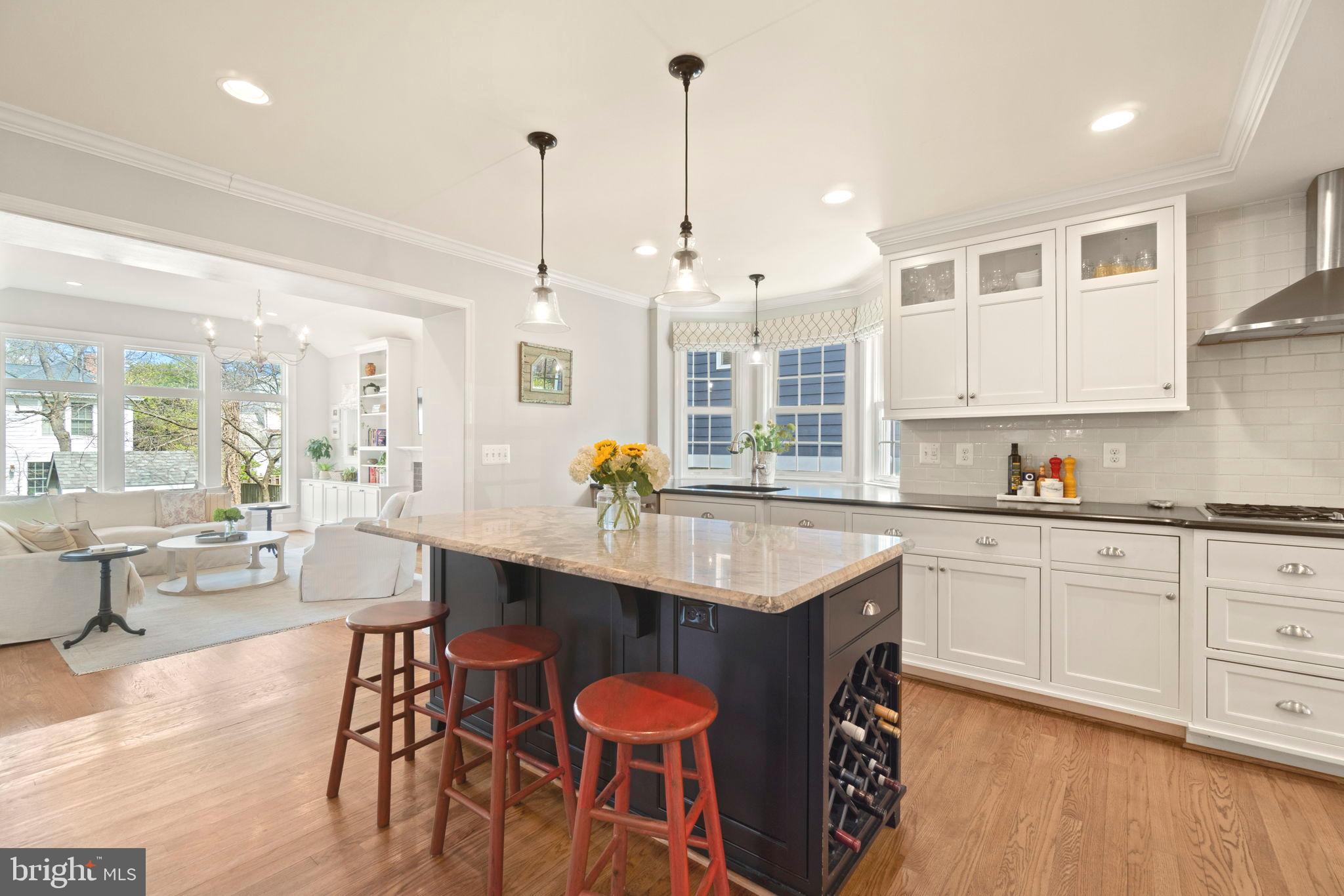 GREENWICH FOREST - Residential