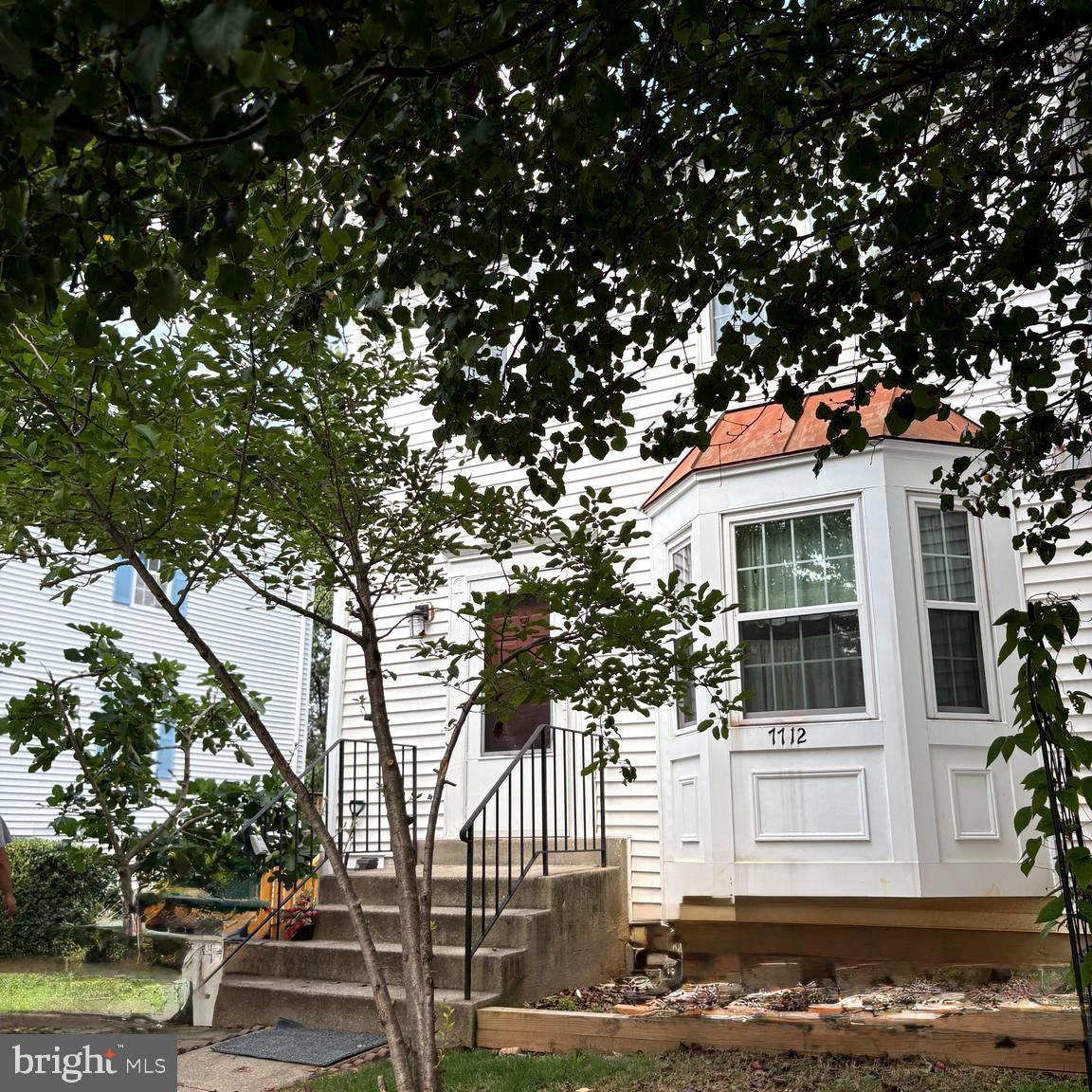 7712 JACOBS DRIVE