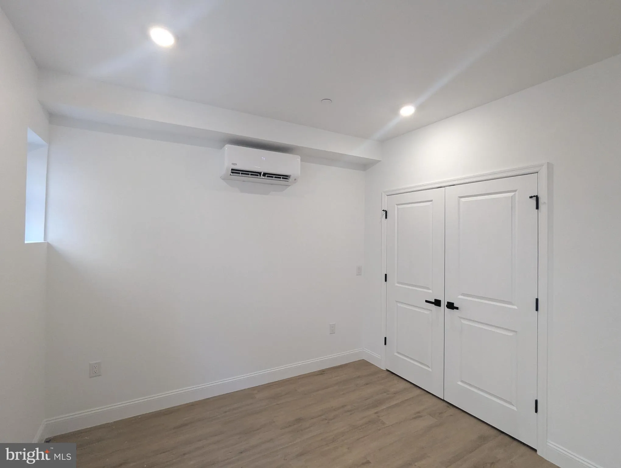 Philadelphia, Pennsylvania 19130, United States, 1 Bedroom Bedrooms, ,1 BathroomBathrooms,Residential,Pending,85244