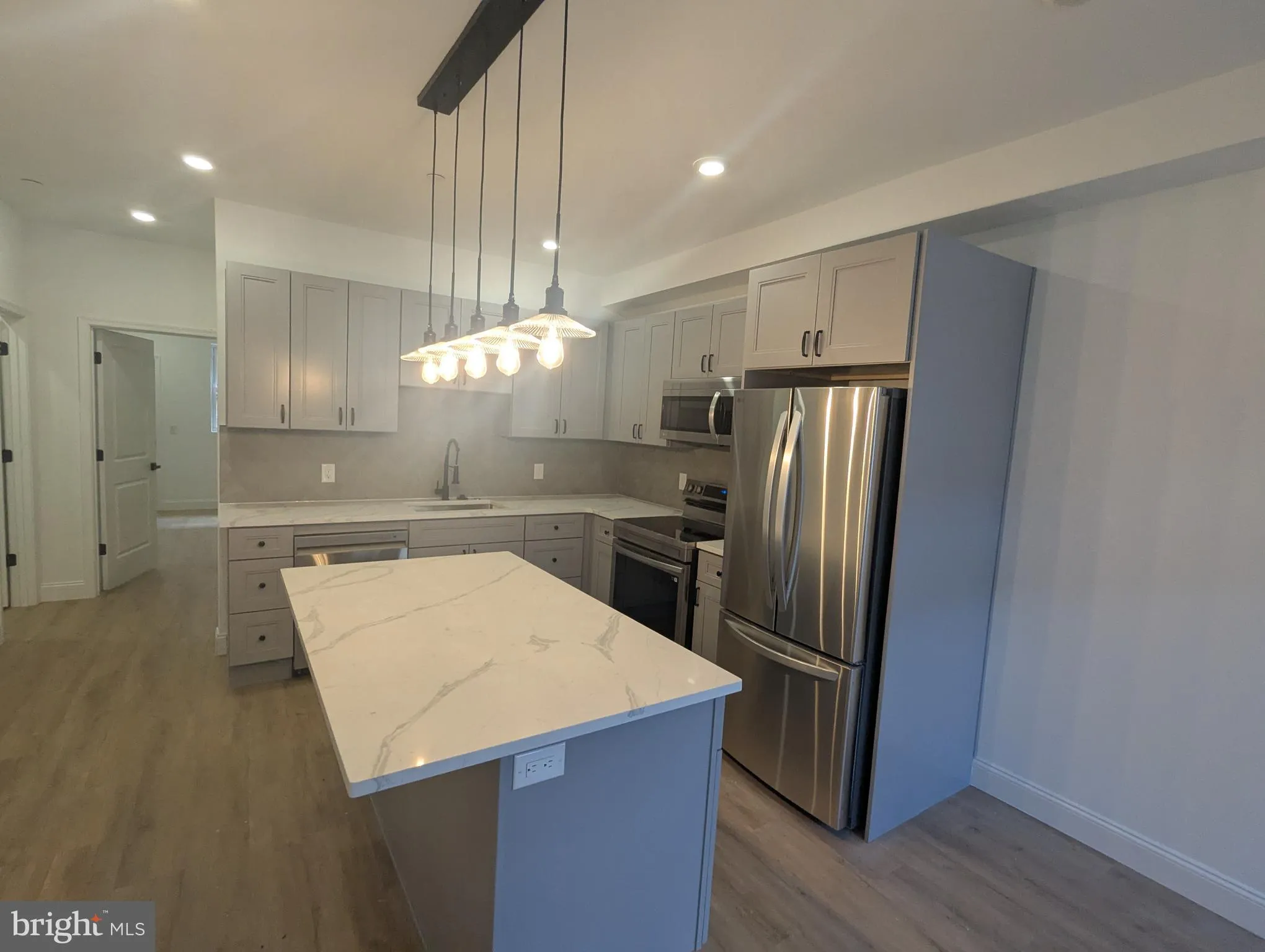 Philadelphia, Pennsylvania 19130, United States, 1 Bedroom Bedrooms, ,1 BathroomBathrooms,Residential,Pending,85244