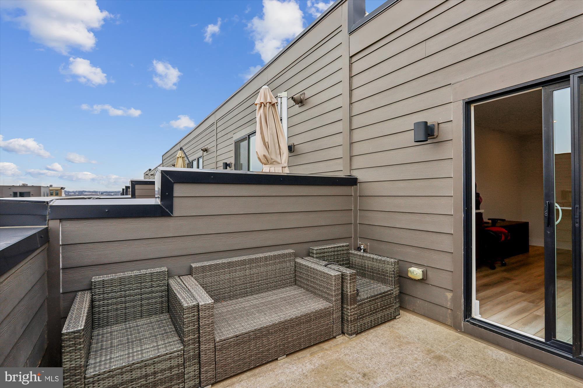 LOCKE LANDING - Residential