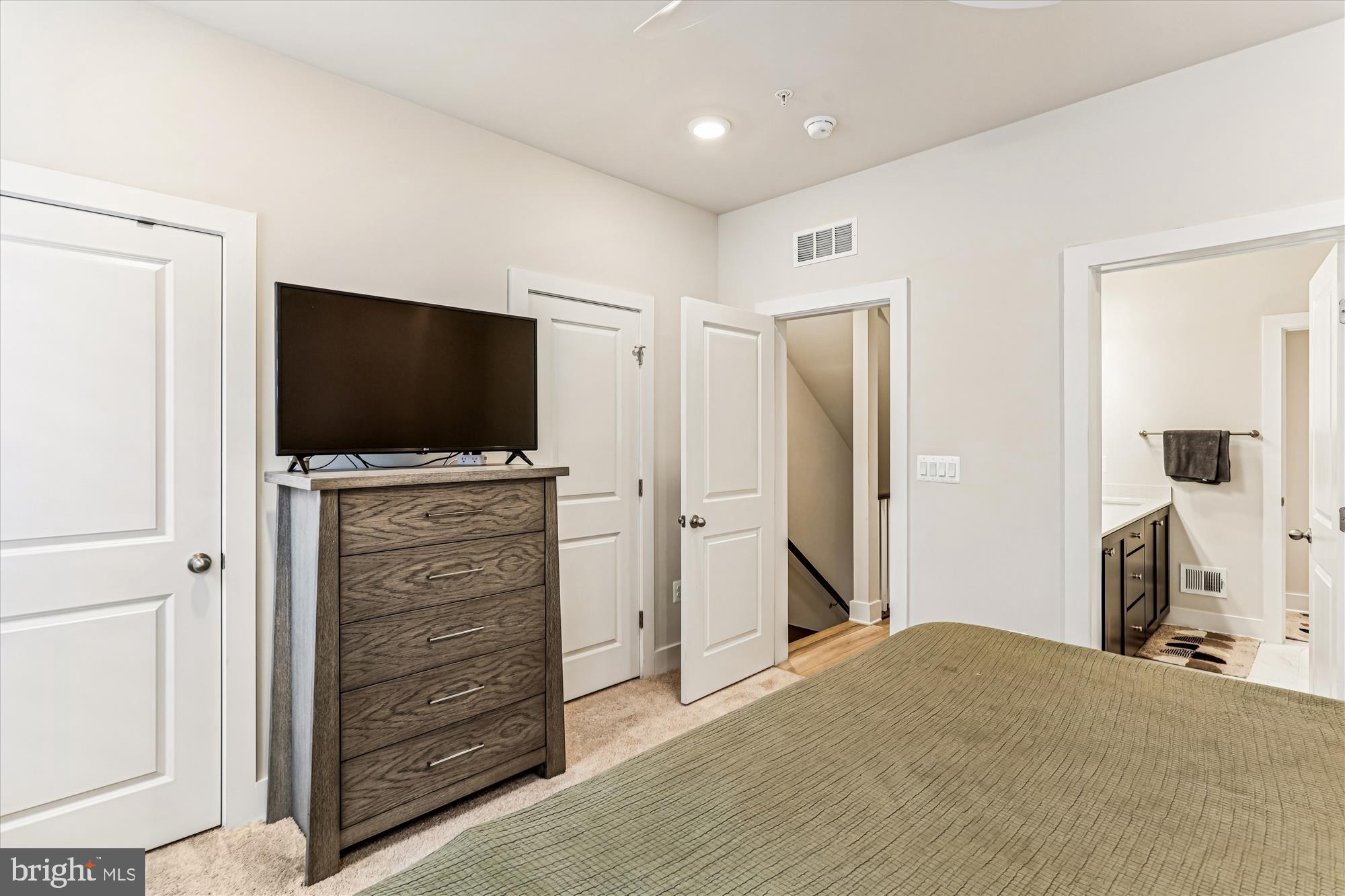 LOCKE LANDING - Residential