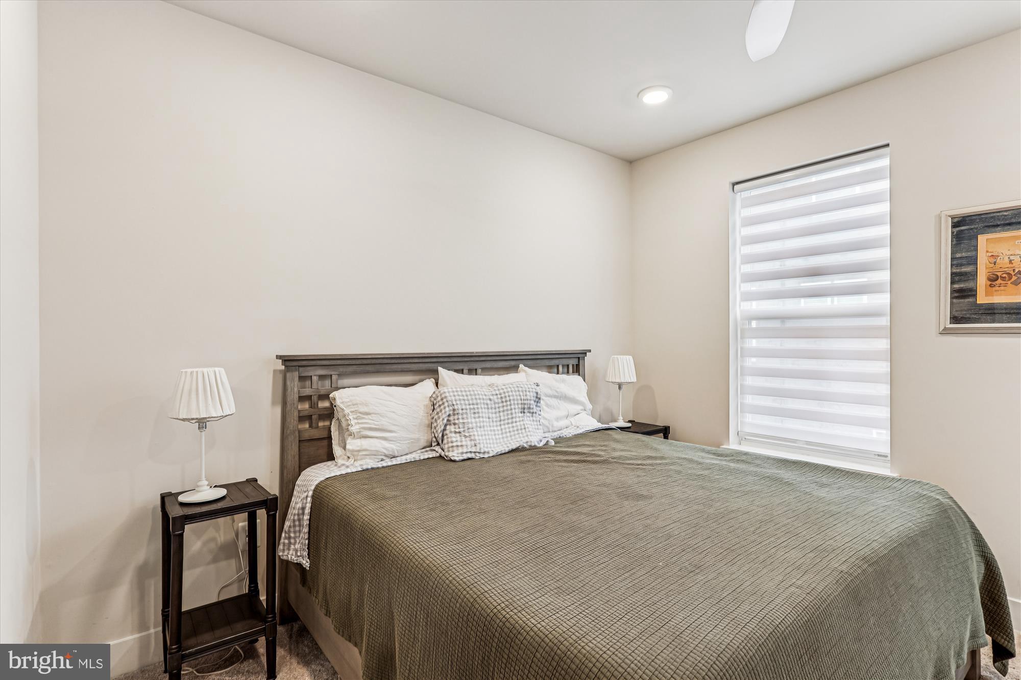 LOCKE LANDING - Residential