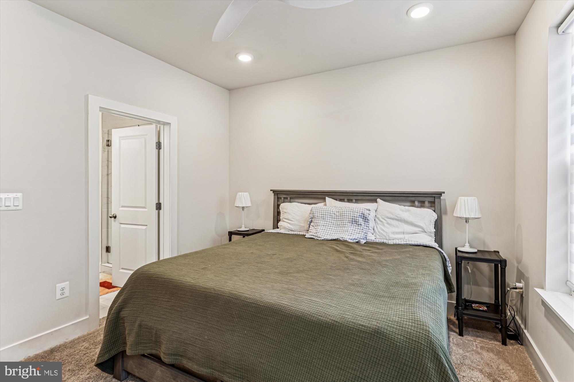 LOCKE LANDING - Residential