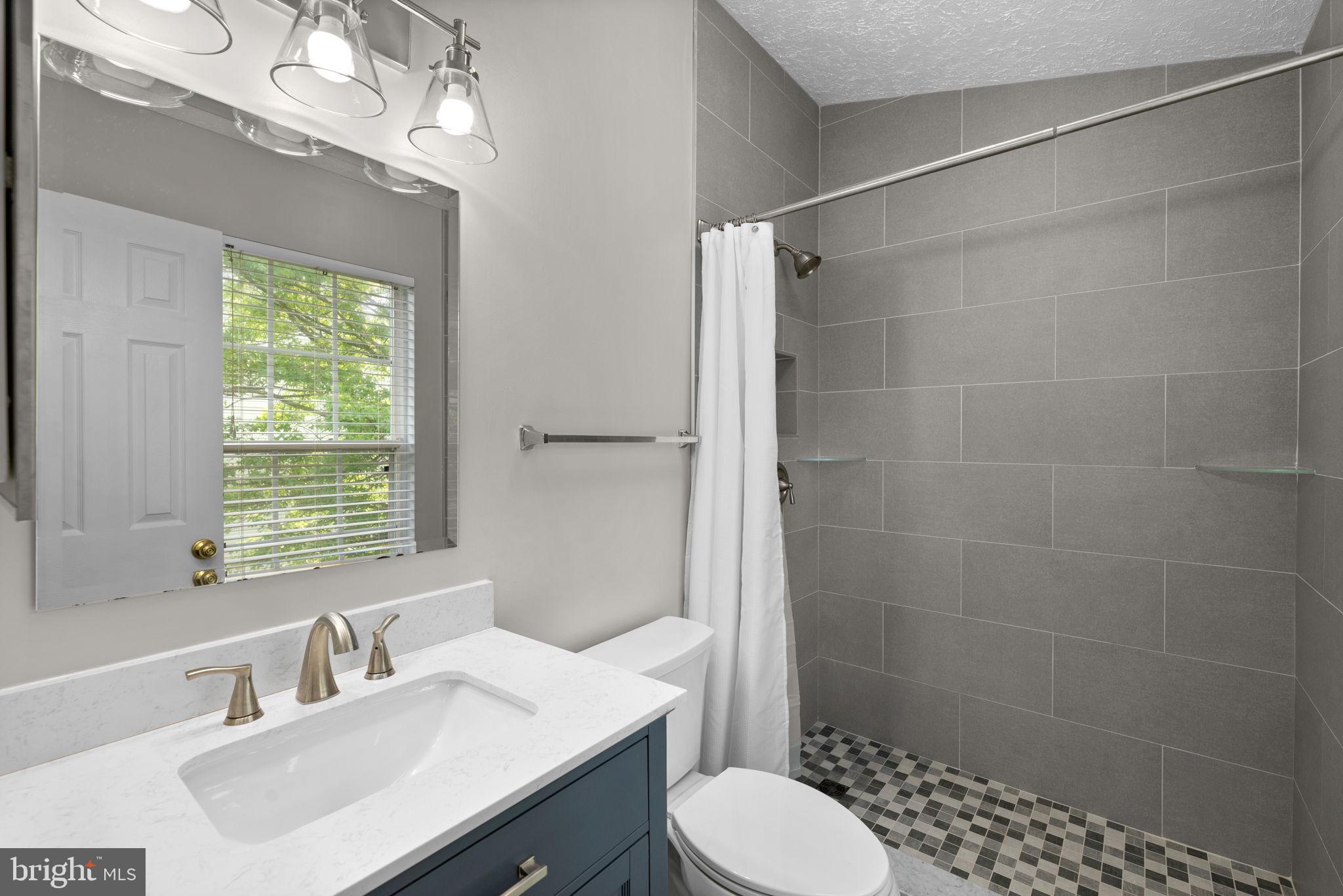 LONG REACH - Residential