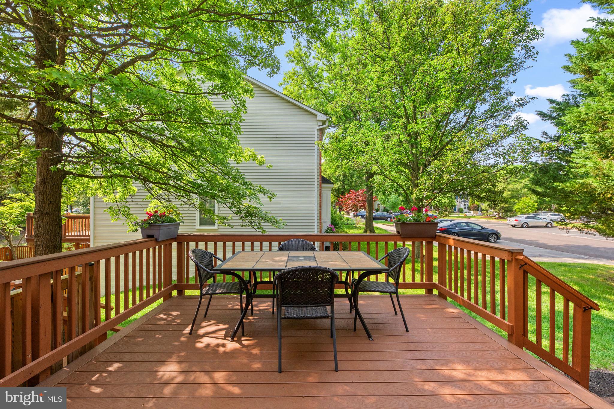 LONG REACH - Residential