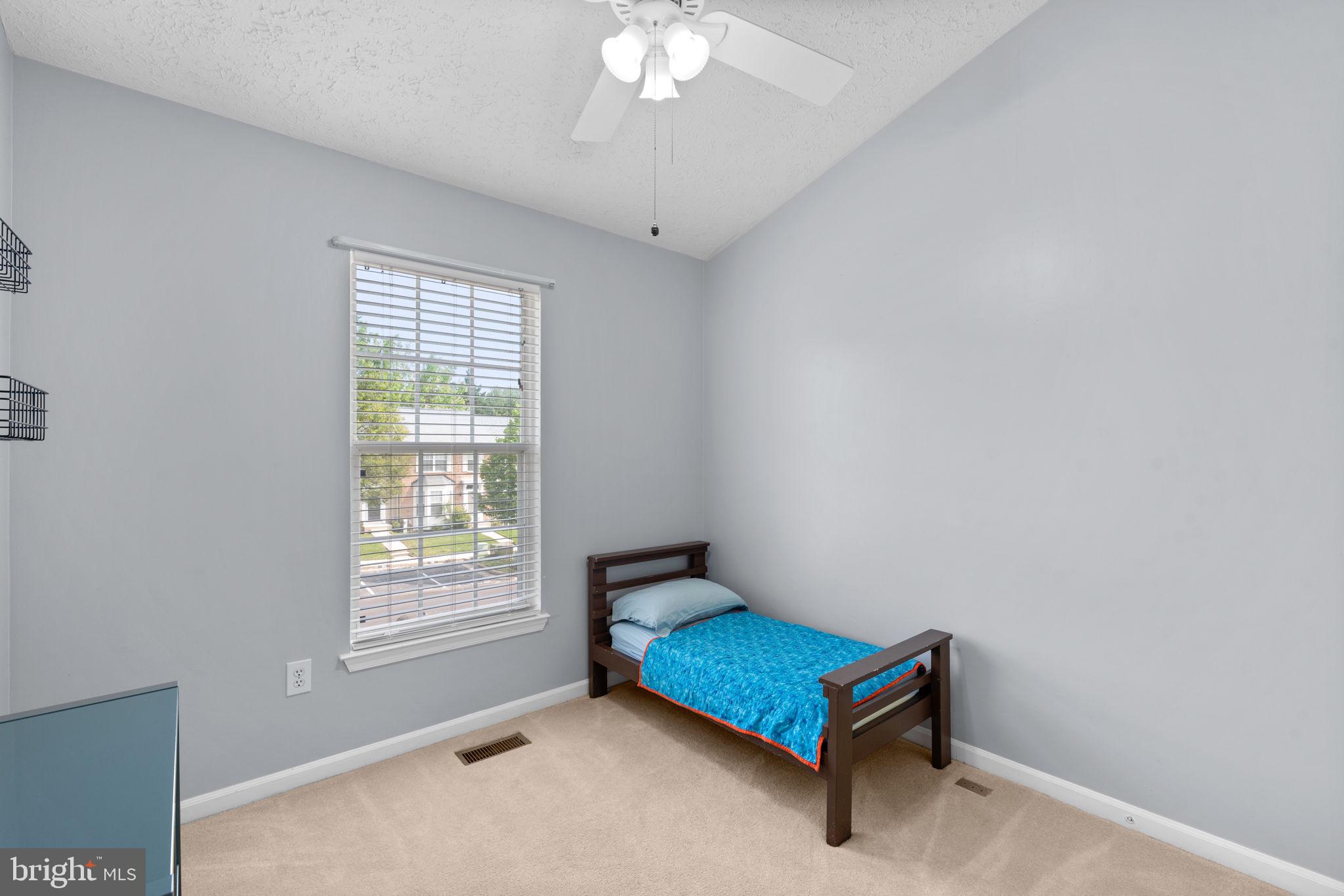 LONG REACH - Residential