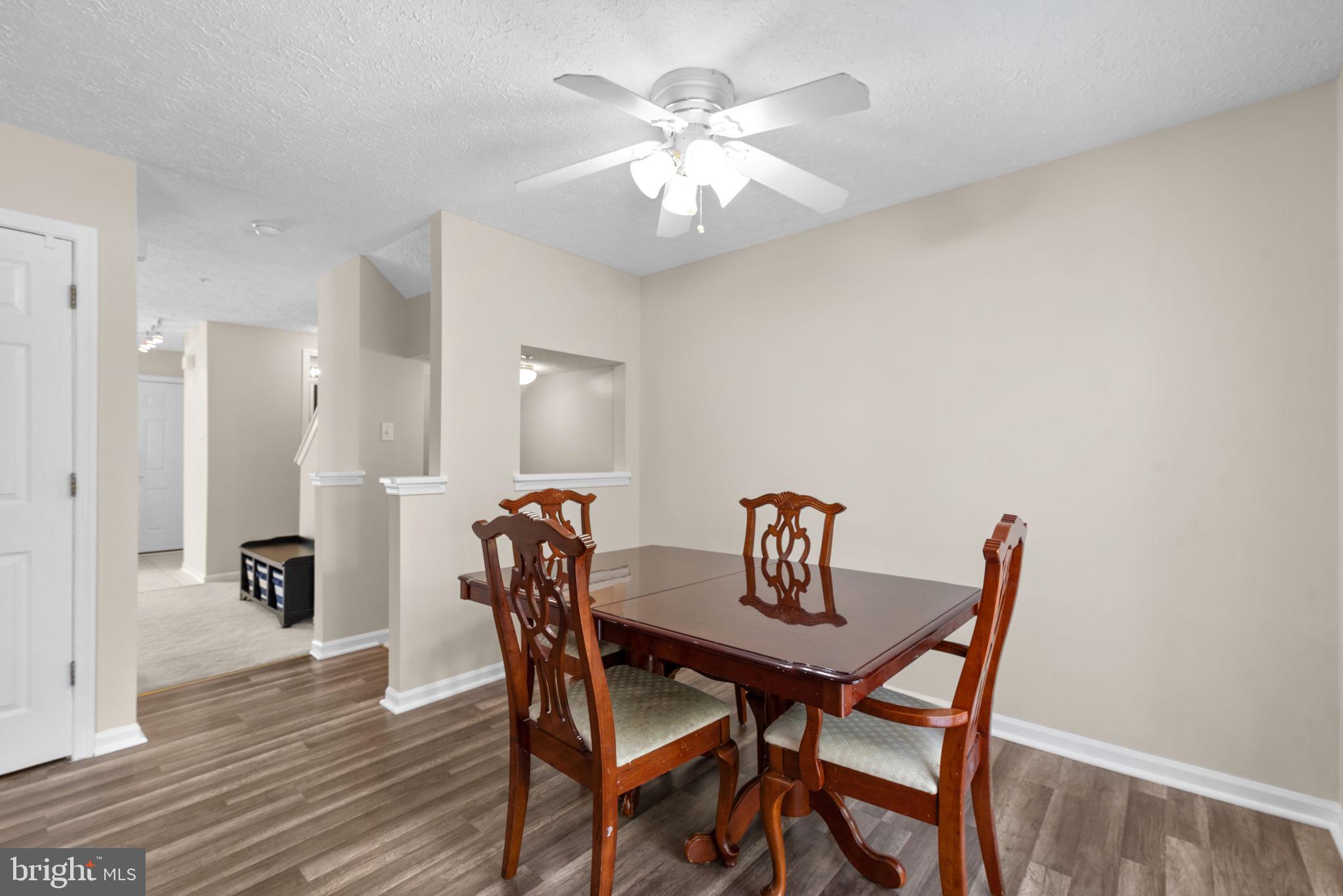 LONG REACH - Residential