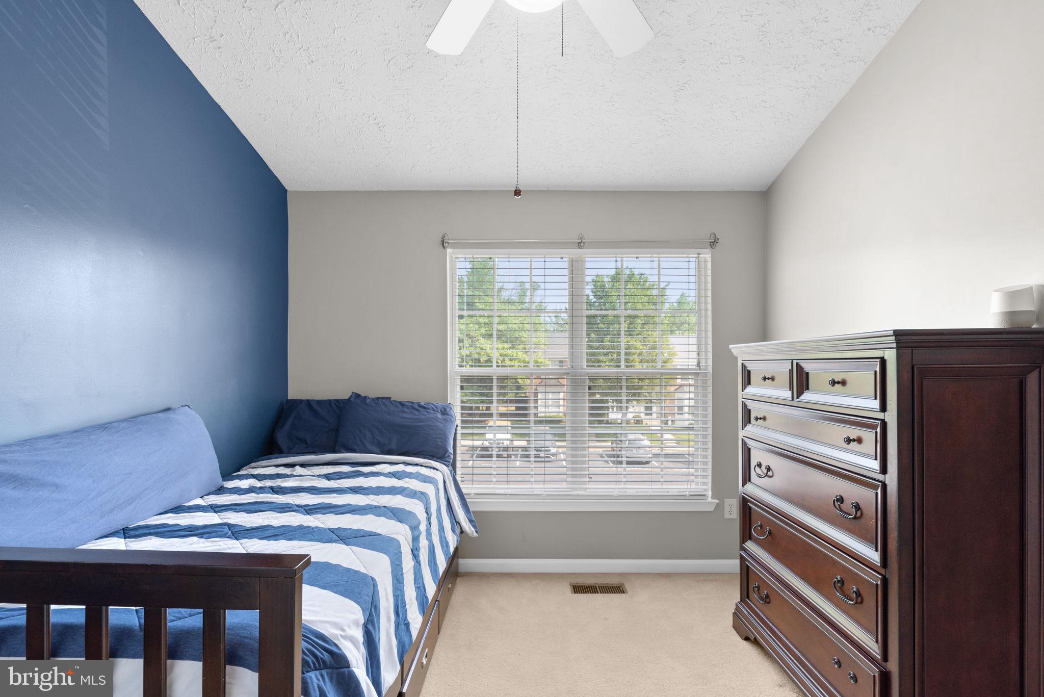 LONG REACH - Residential