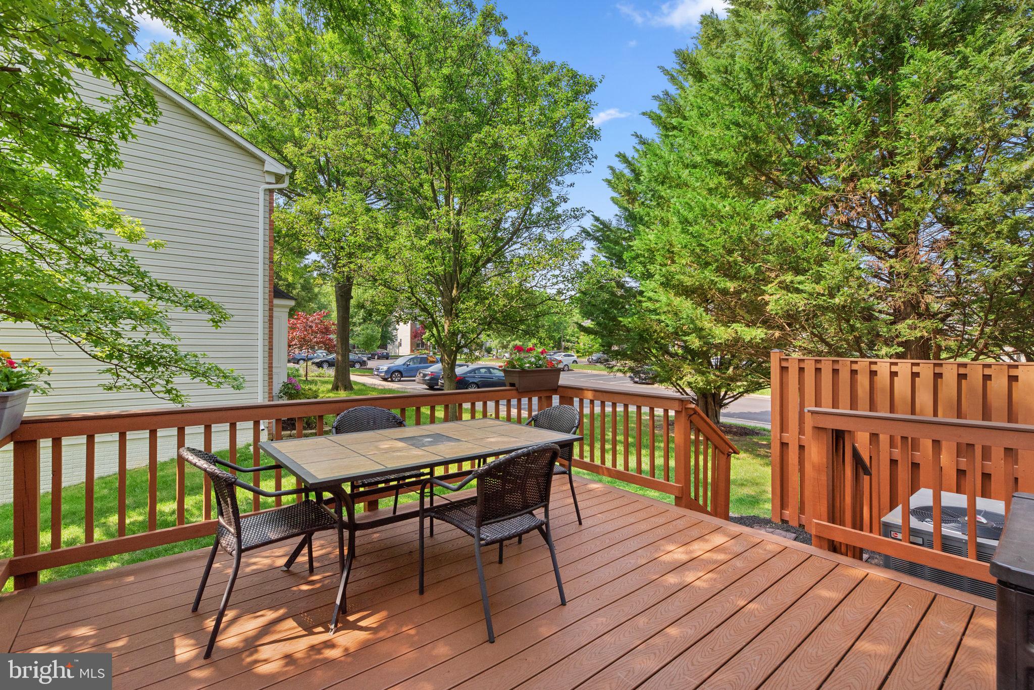 LONG REACH - Residential