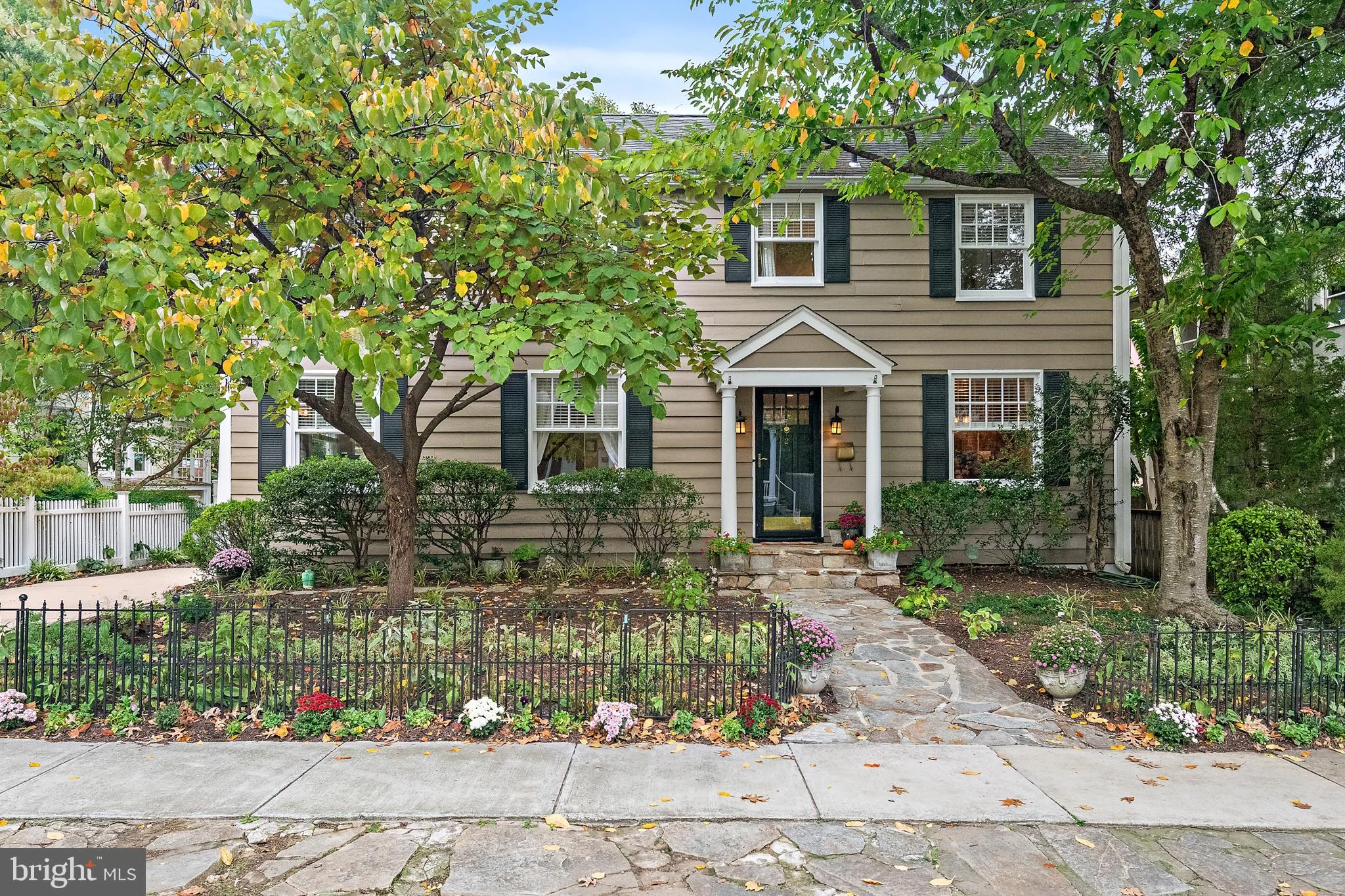 2 Murray Avenue