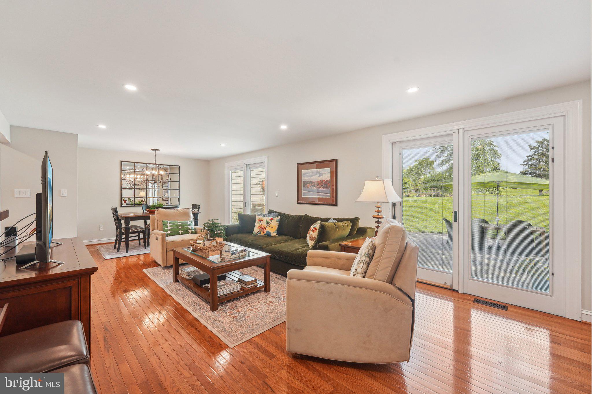 GREEN LANE - Residential