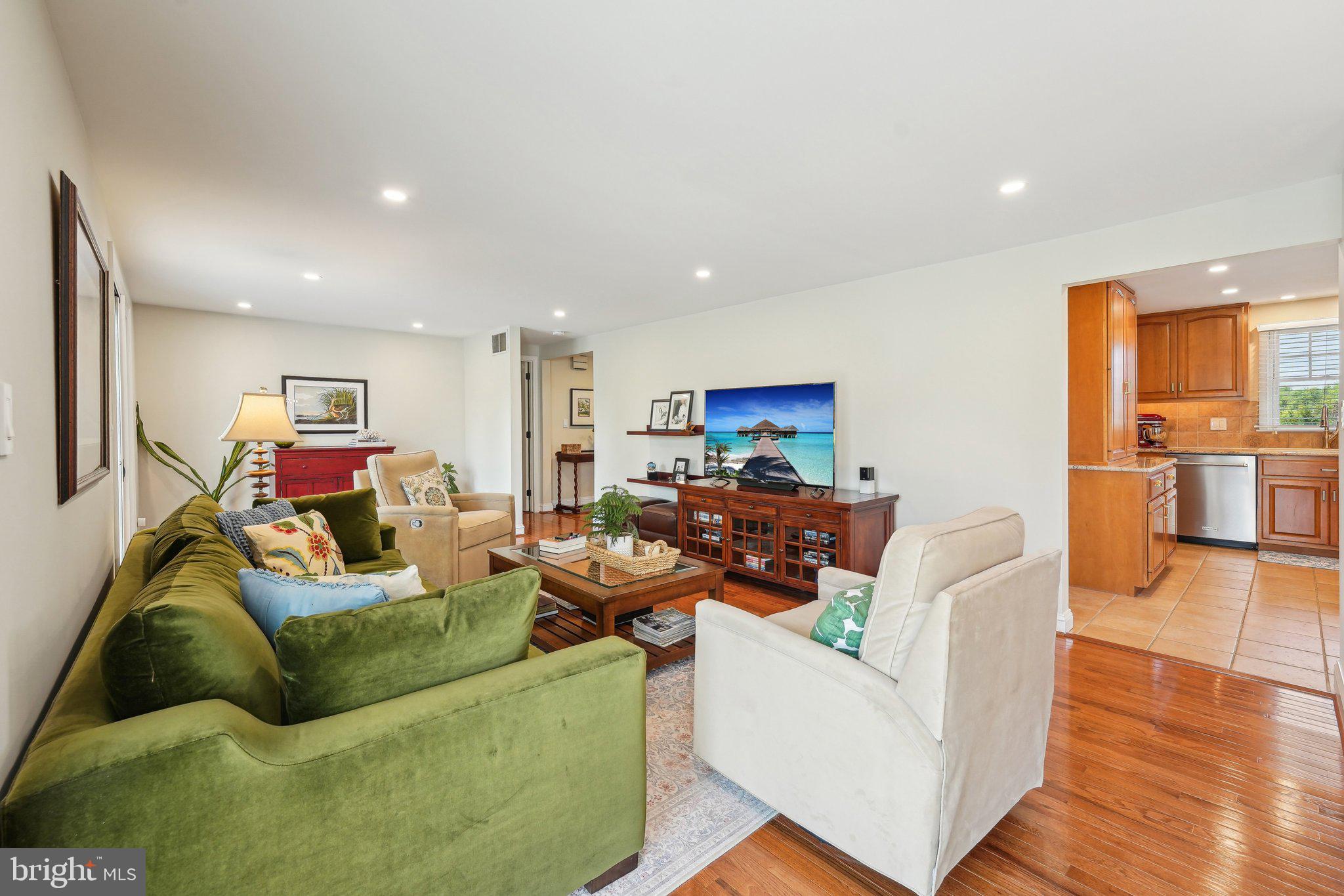 GREEN LANE - Residential