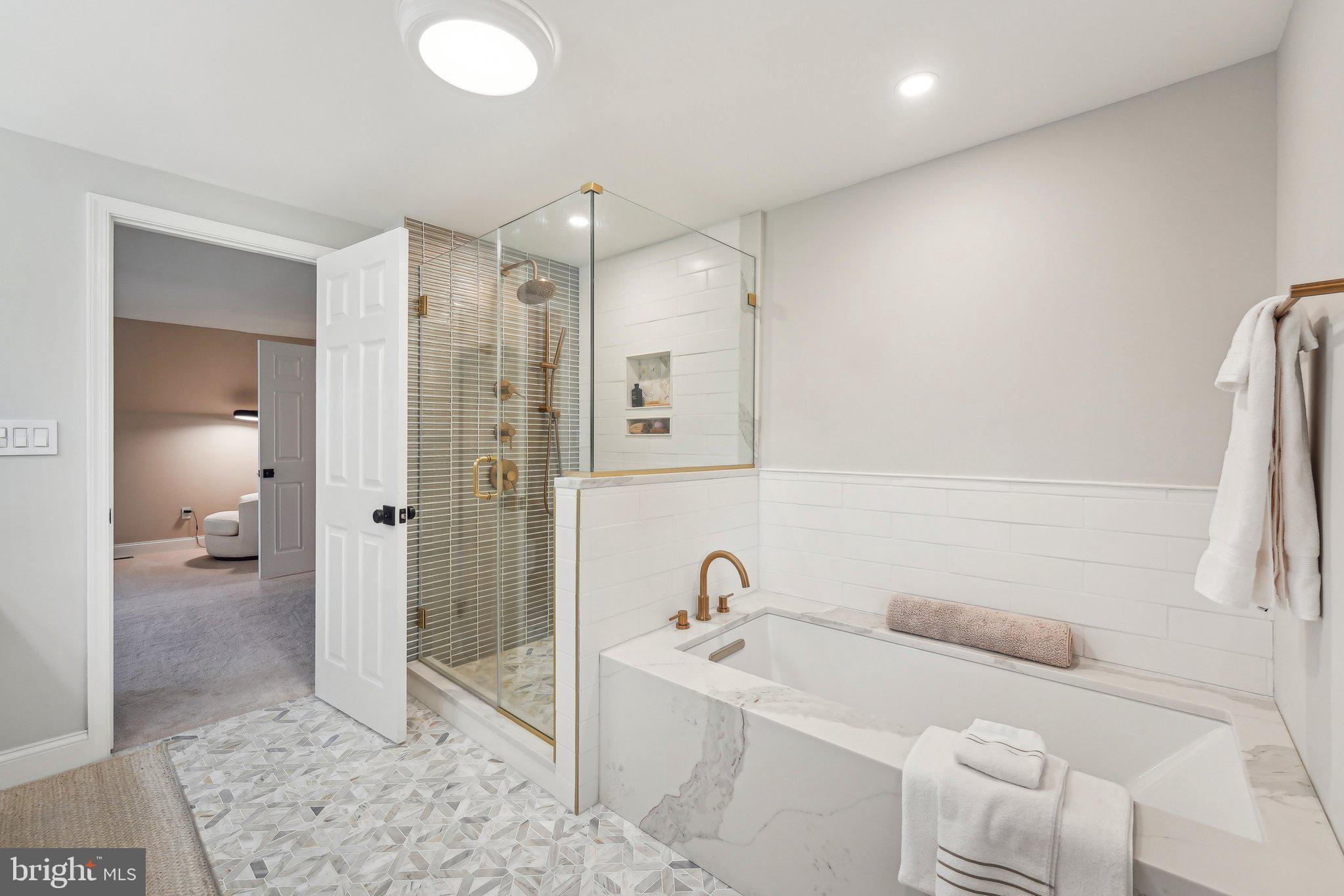 GREEN LANE - Residential
