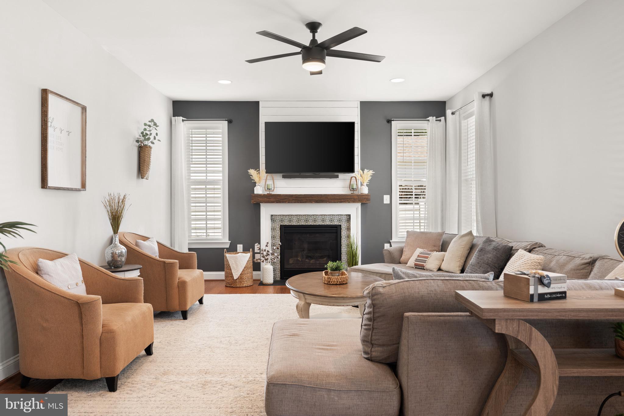 THE VILLAGE OF WASHINGTON TRAIL - Residential