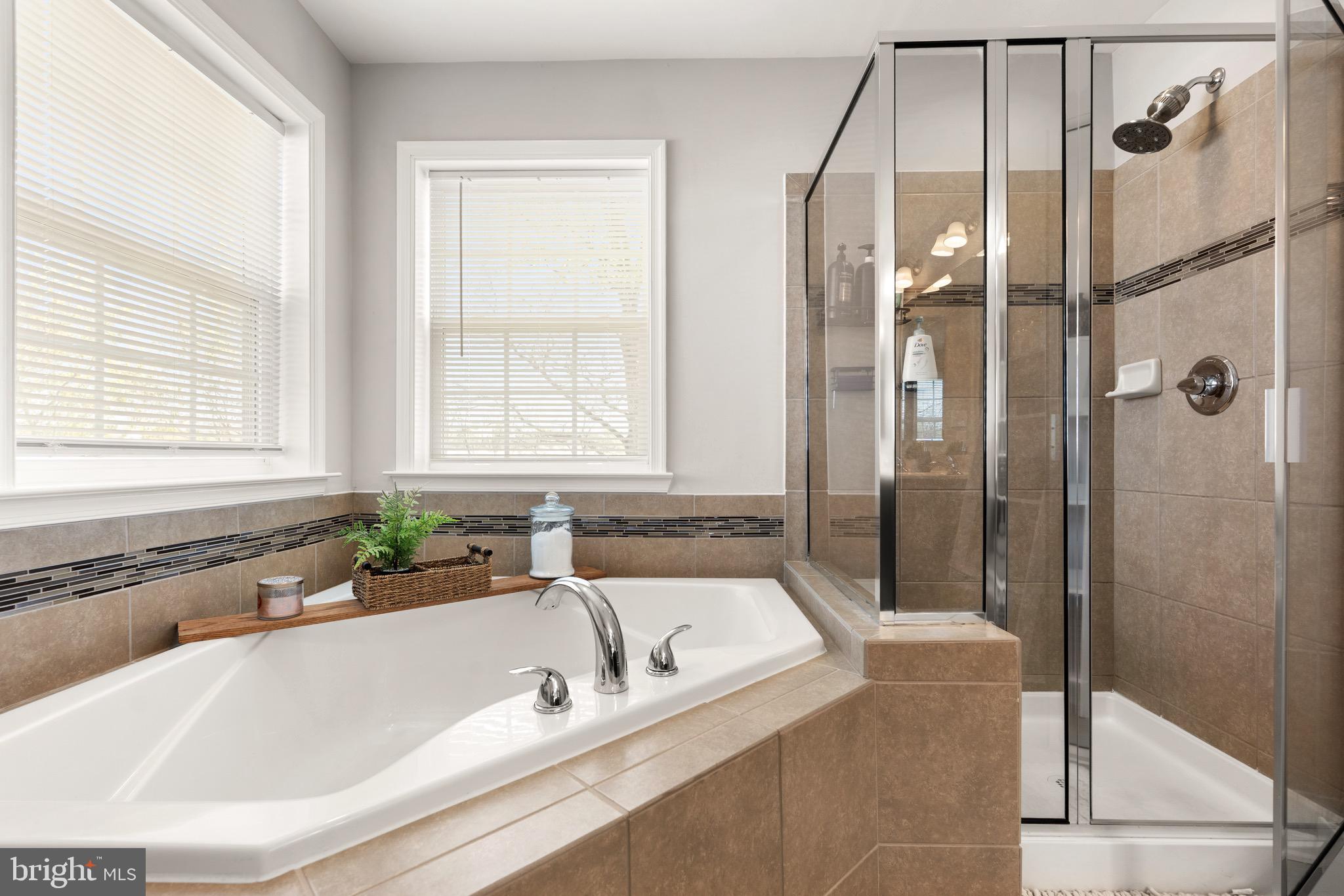 THE VILLAGE OF WASHINGTON TRAIL - Residential