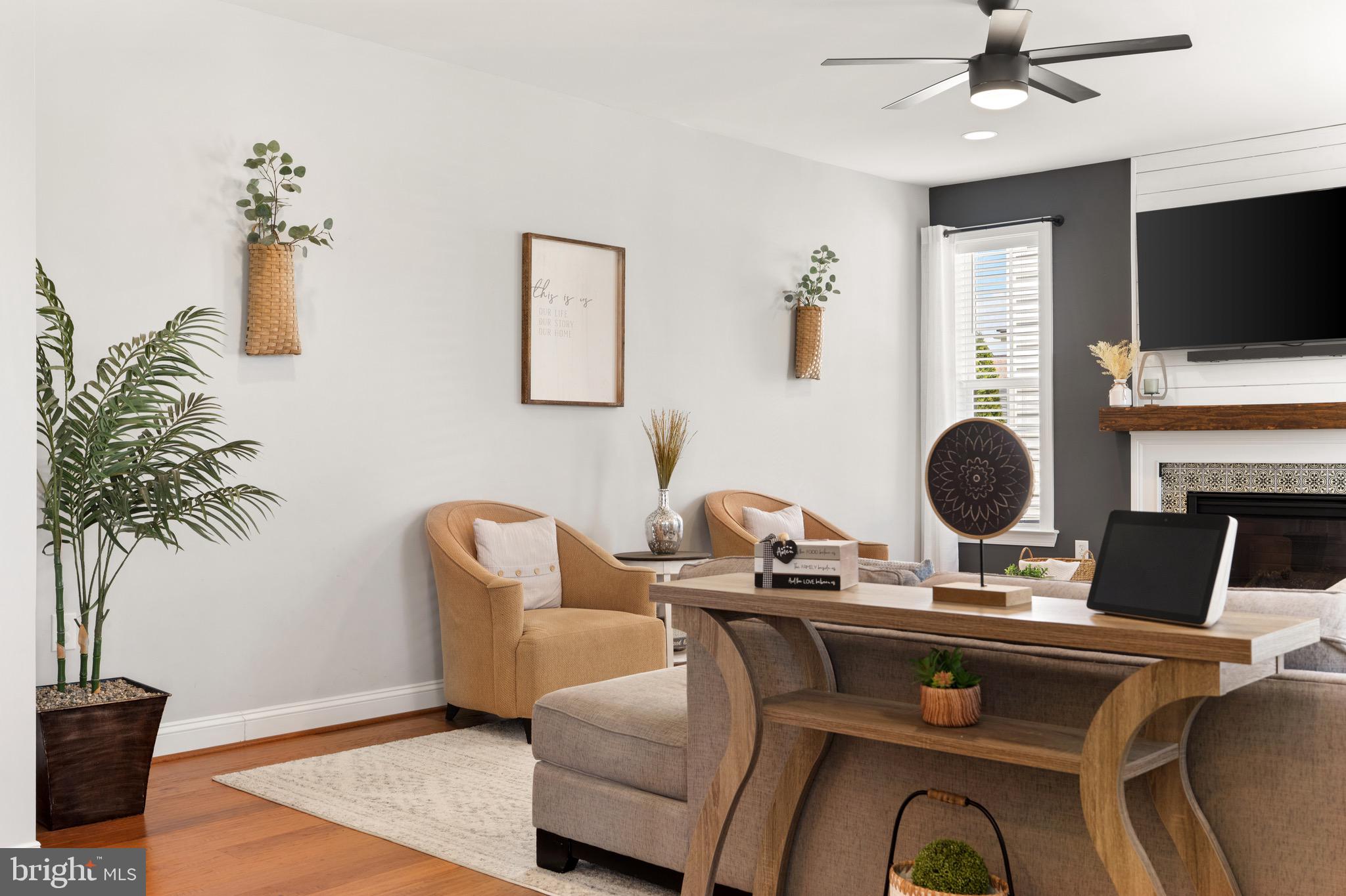 THE VILLAGE OF WASHINGTON TRAIL - Residential