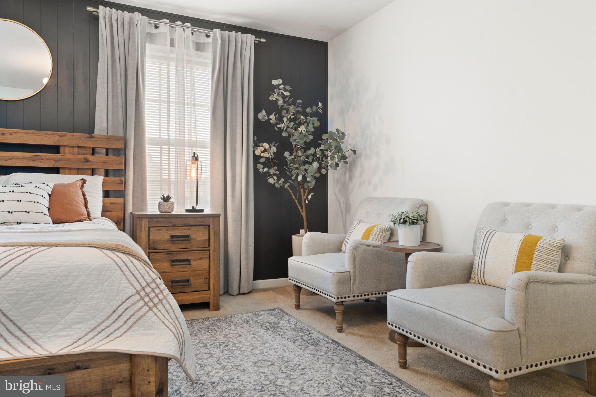 THE VILLAGE OF WASHINGTON TRAIL - Residential