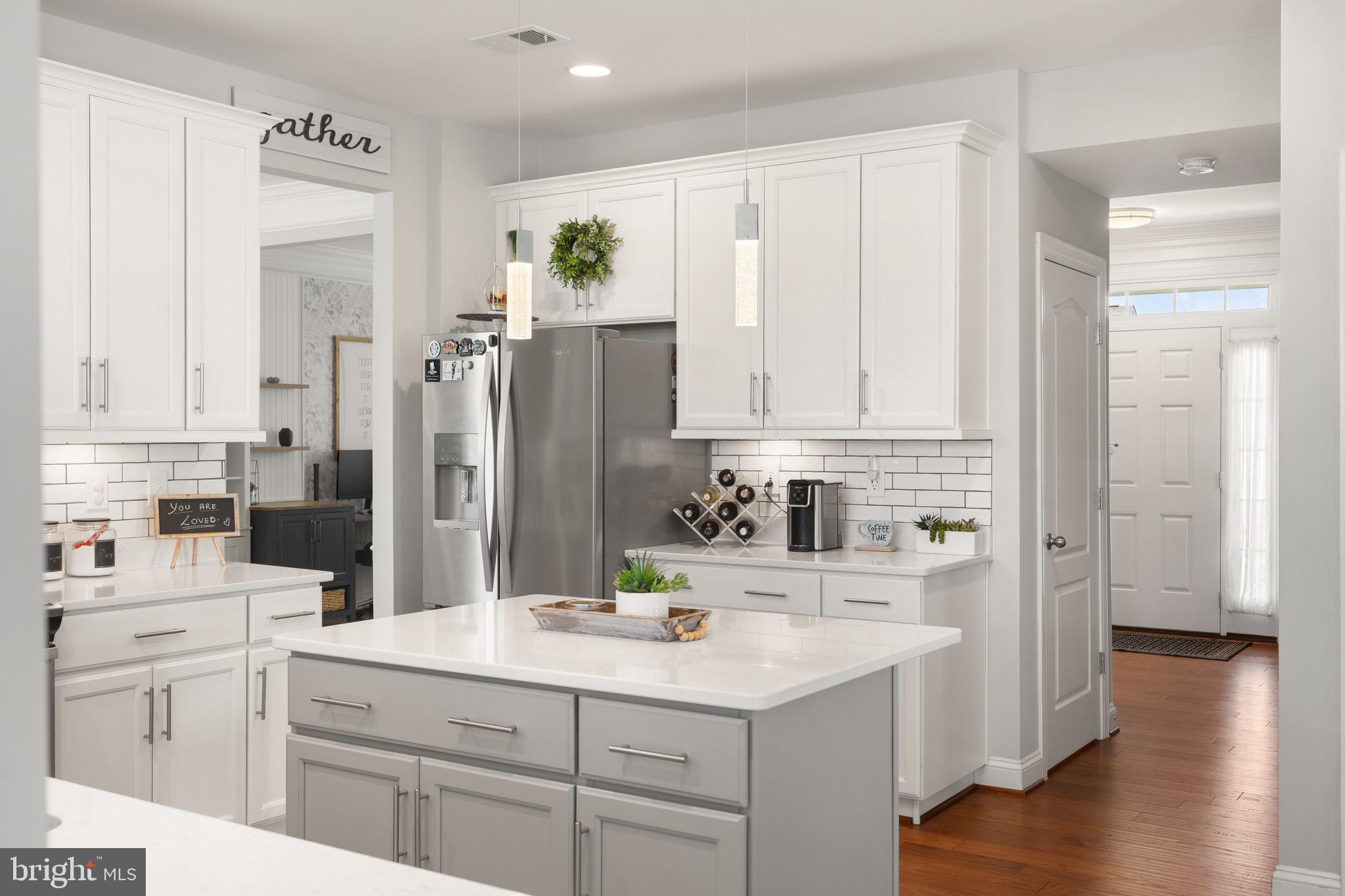 THE VILLAGE OF WASHINGTON TRAIL - Residential