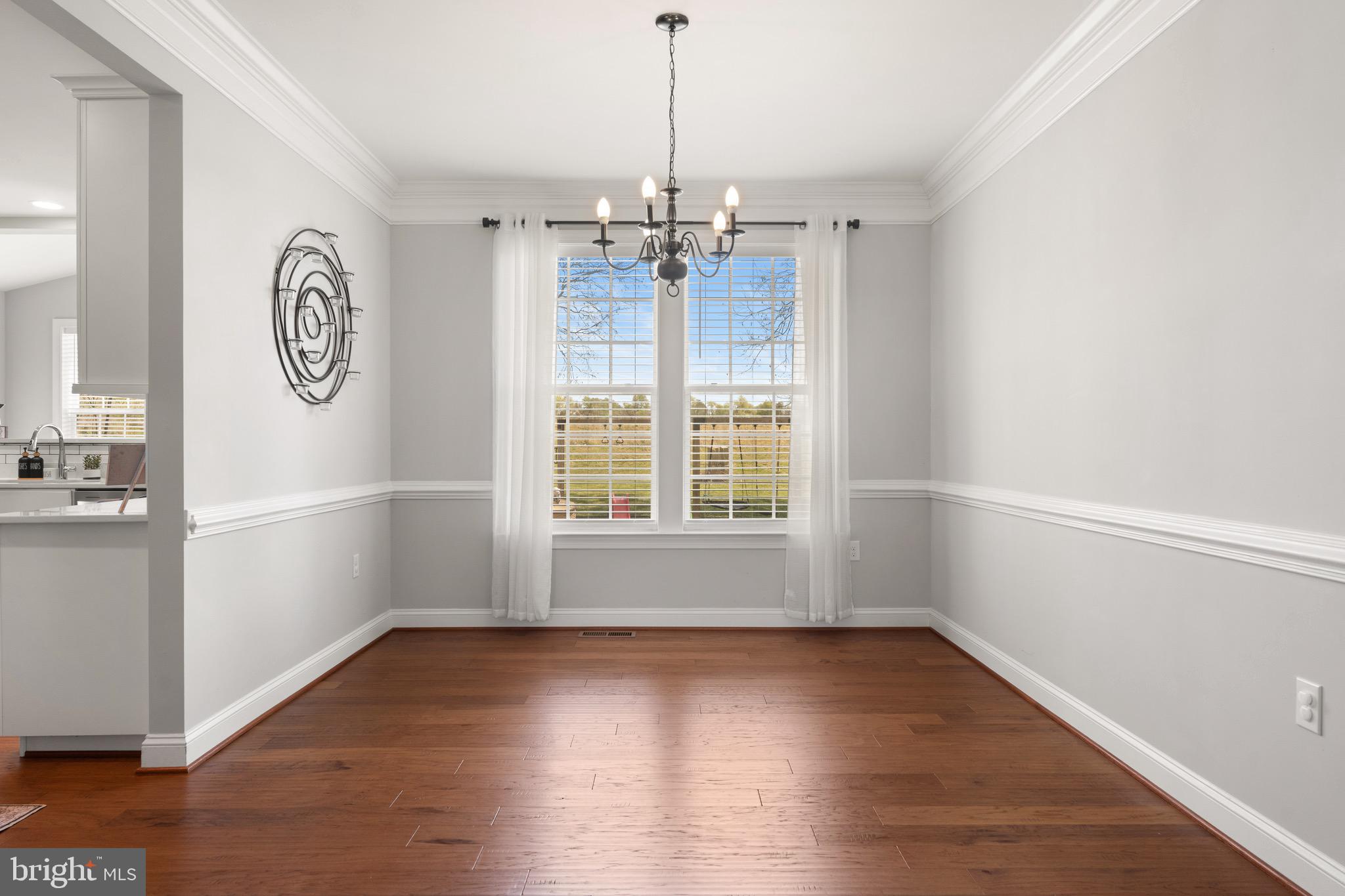 THE VILLAGE OF WASHINGTON TRAIL - Residential