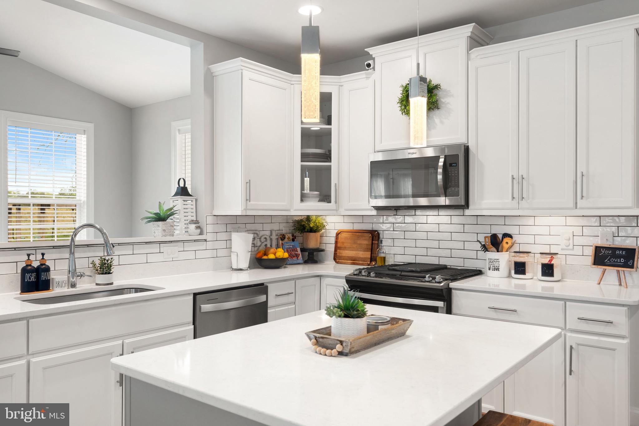 THE VILLAGE OF WASHINGTON TRAIL - Residential