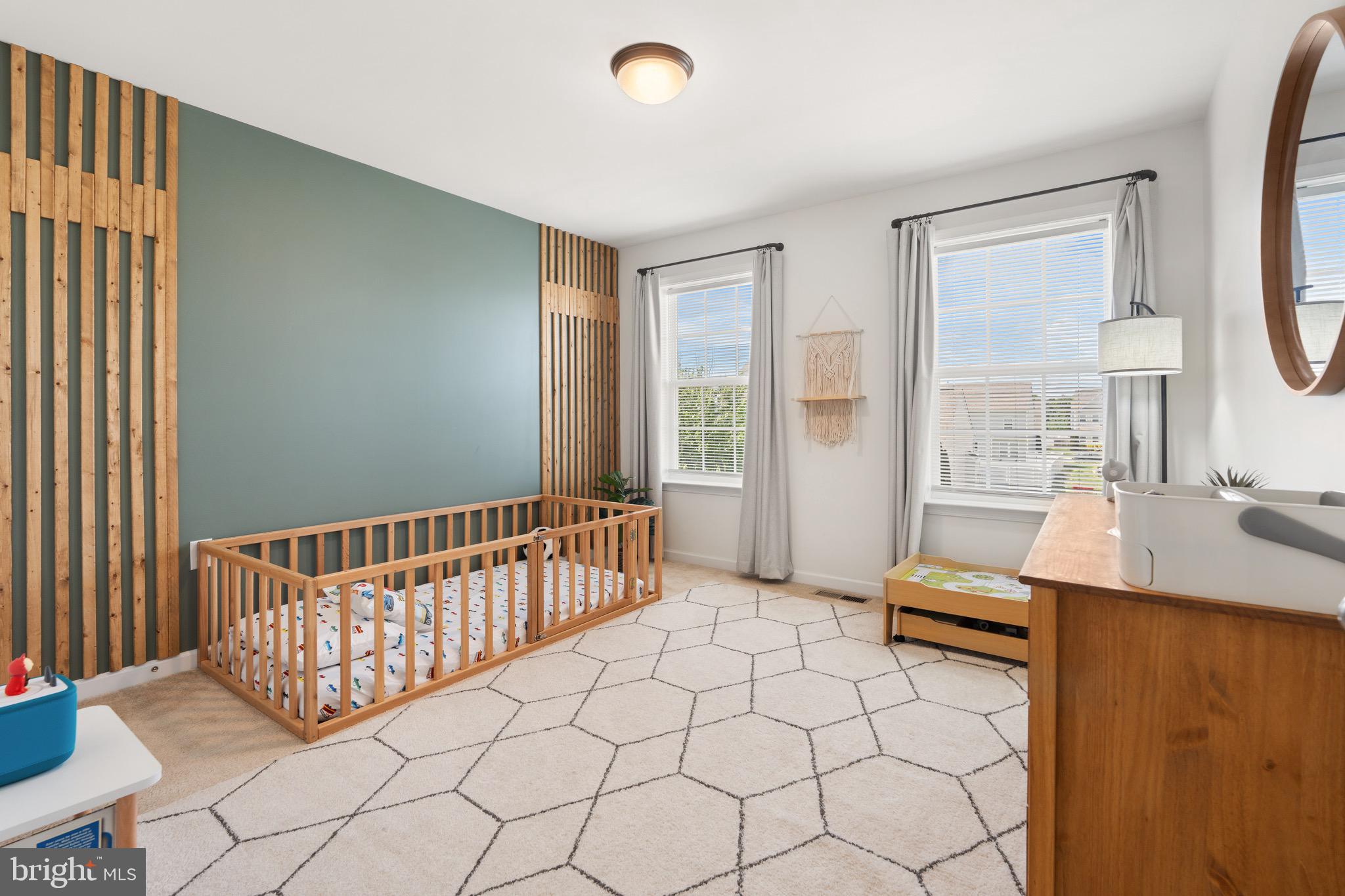 THE VILLAGE OF WASHINGTON TRAIL - Residential