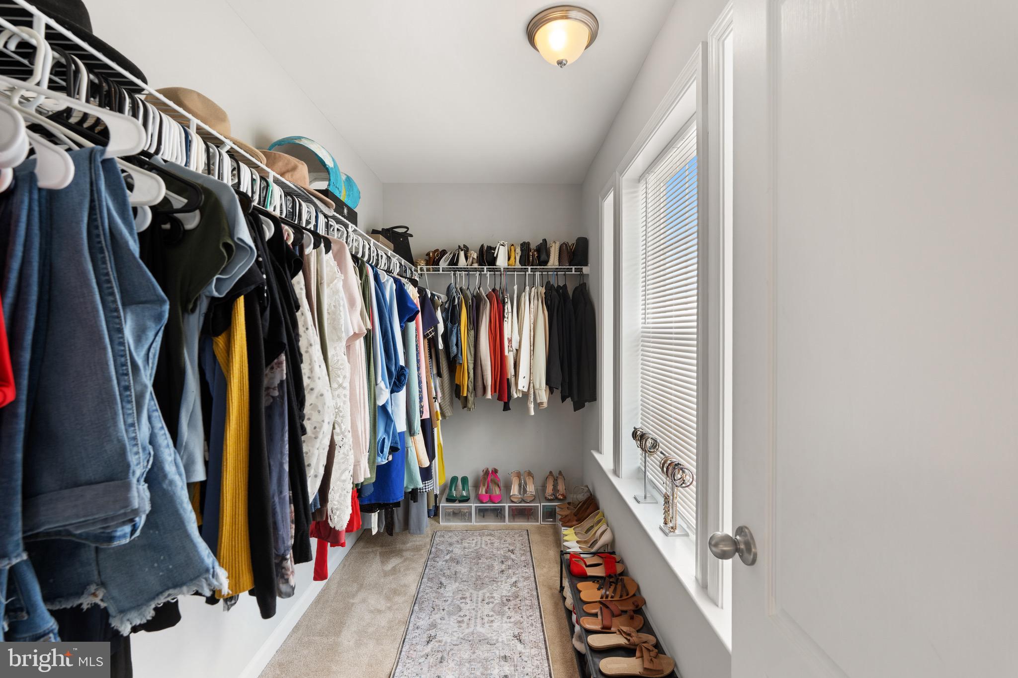 THE VILLAGE OF WASHINGTON TRAIL - Residential