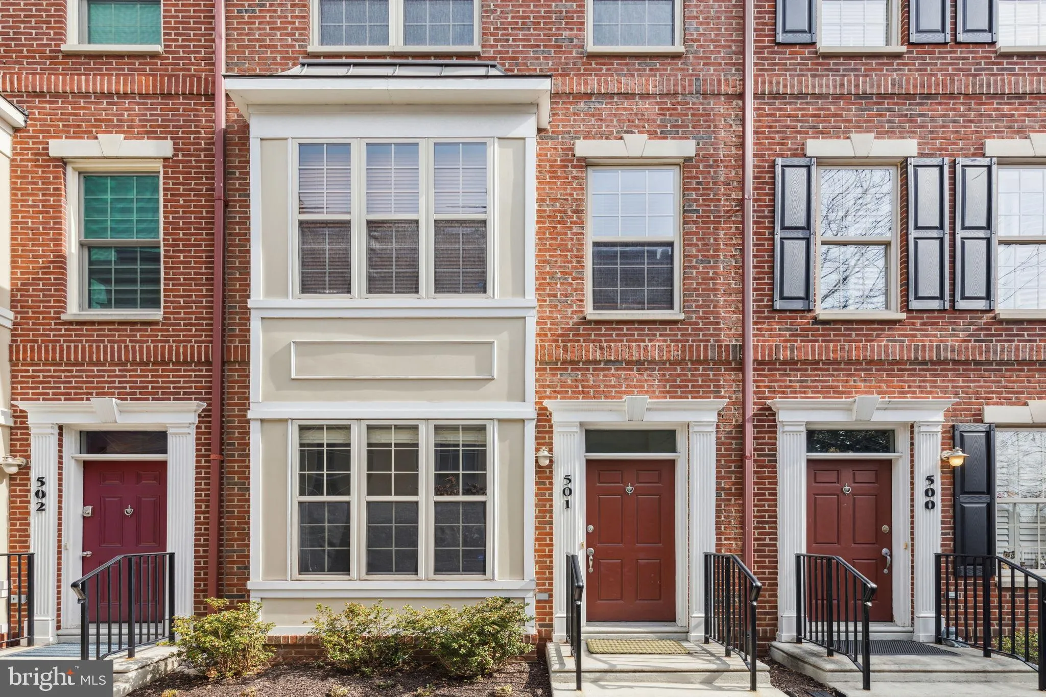 Philadelphia, Pennsylvania 19146, United States, 3 Bedrooms Bedrooms, ,3 BathroomsBathrooms,Residential,Pending,128035