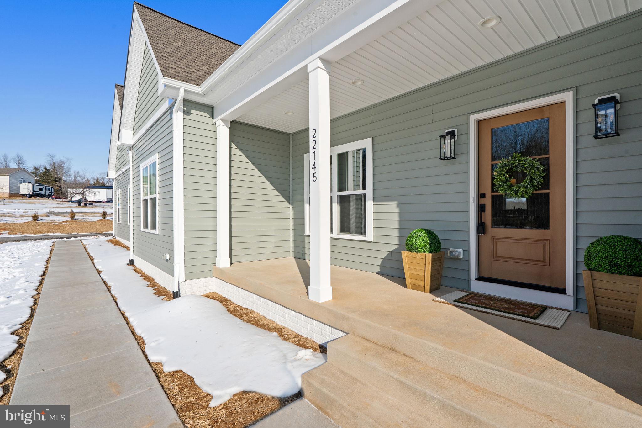 22145 COUNTRYSIDE LANE