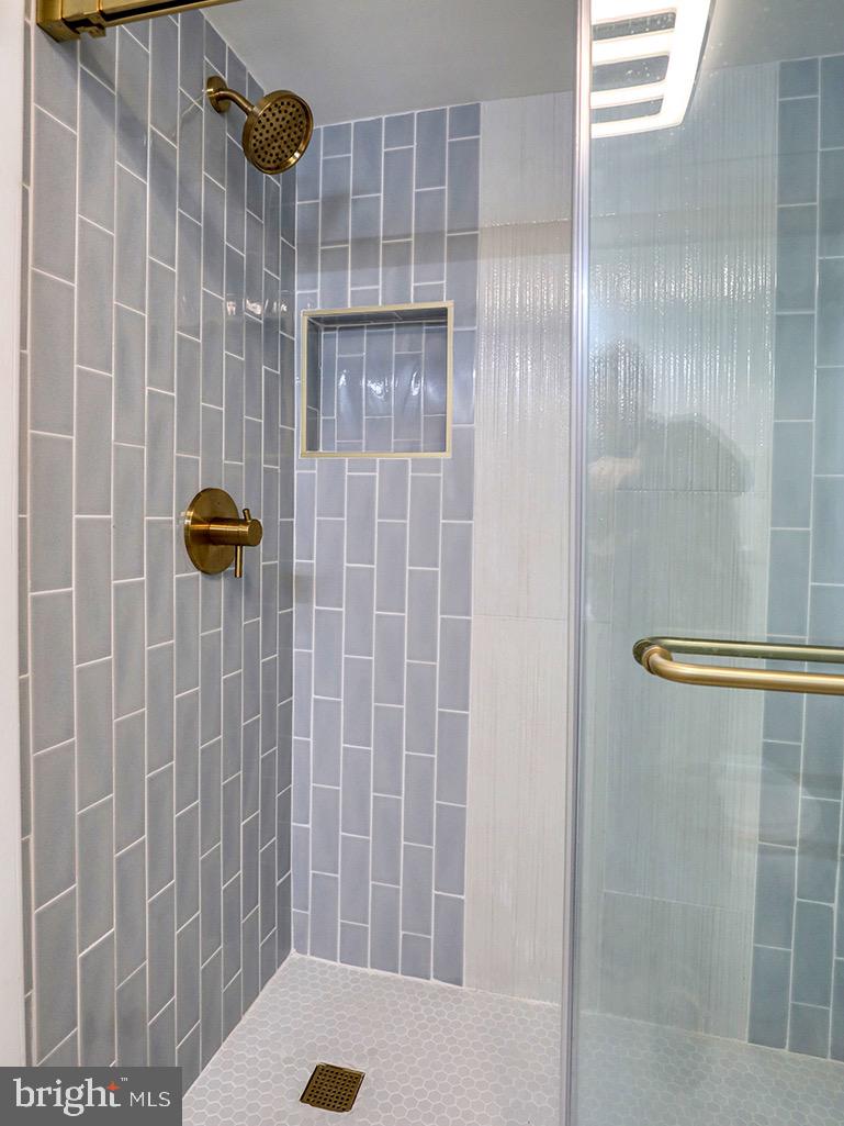 EAGLES LANDING III - Residential