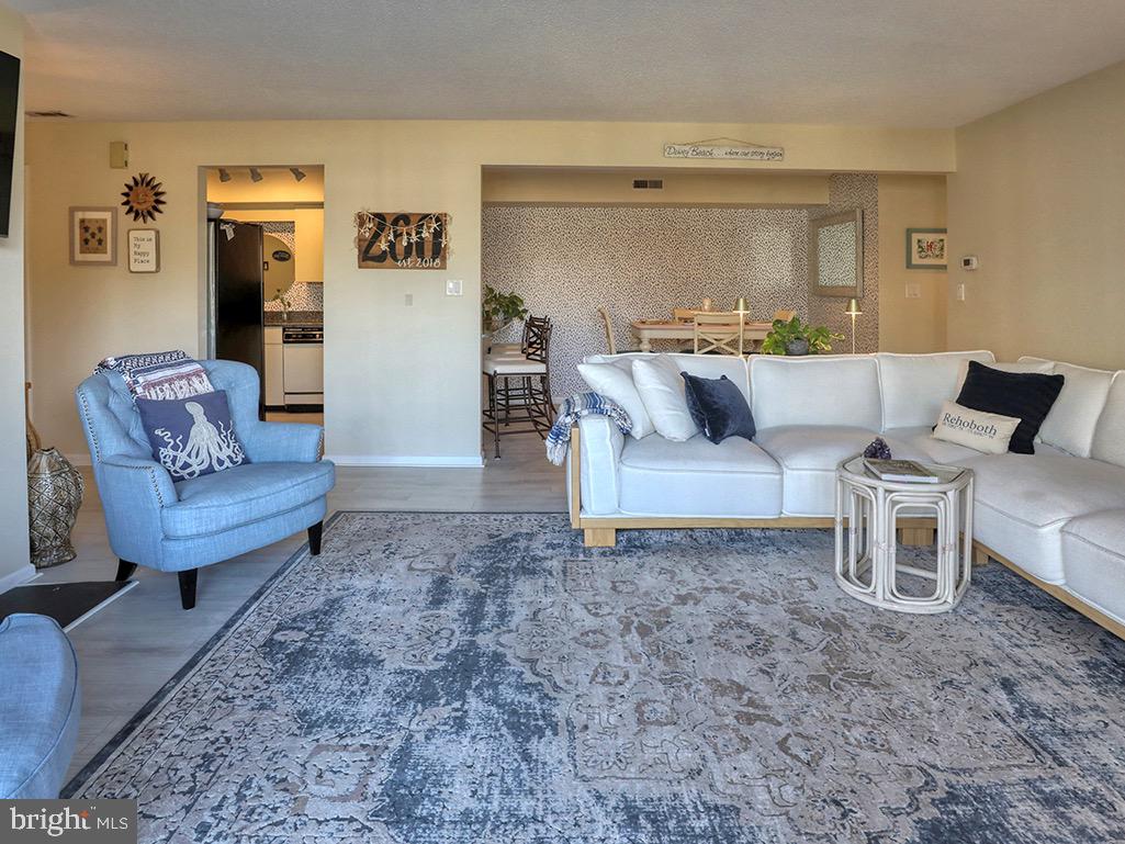 EAGLES LANDING III - Residential