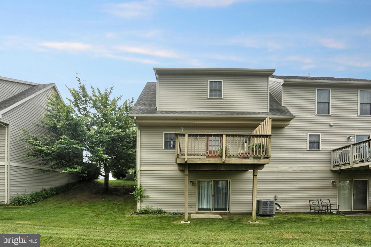 WOODLAND VIEW AT WAVERLY - Residential