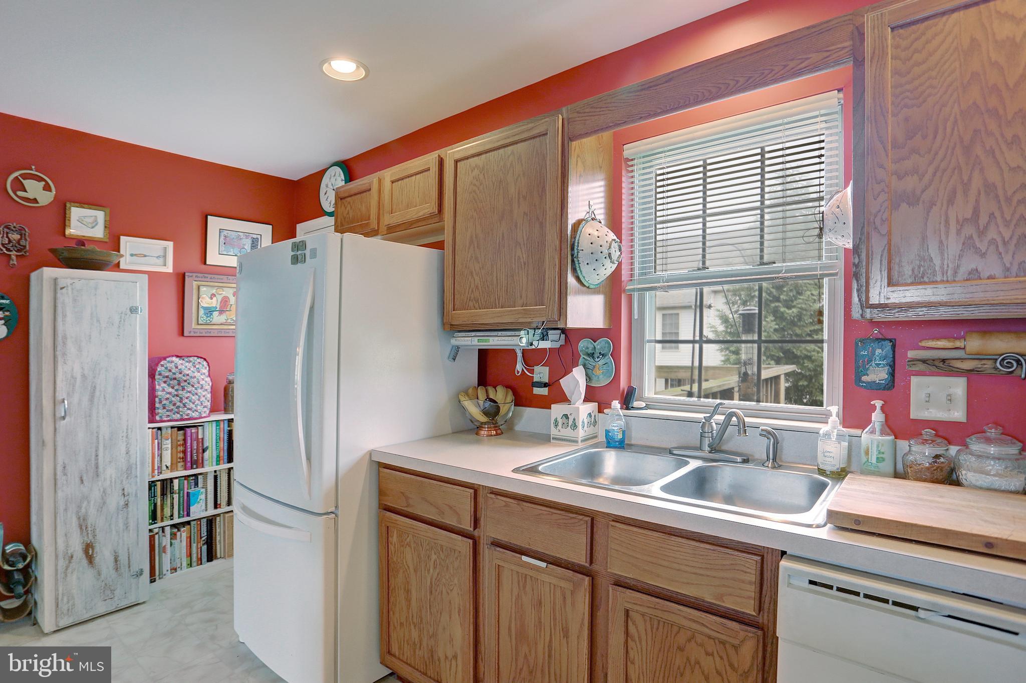 WOODLAND VIEW AT WAVERLY - Residential