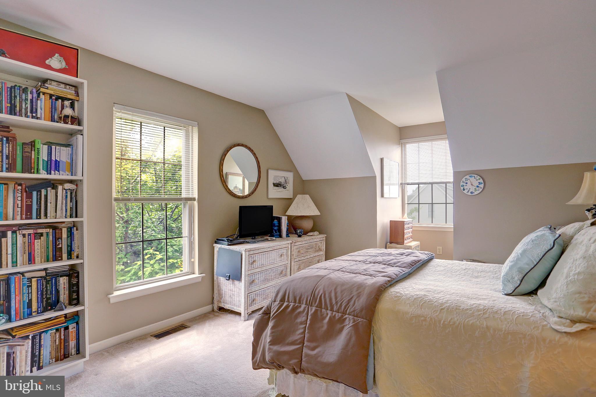 WOODLAND VIEW AT WAVERLY - Residential