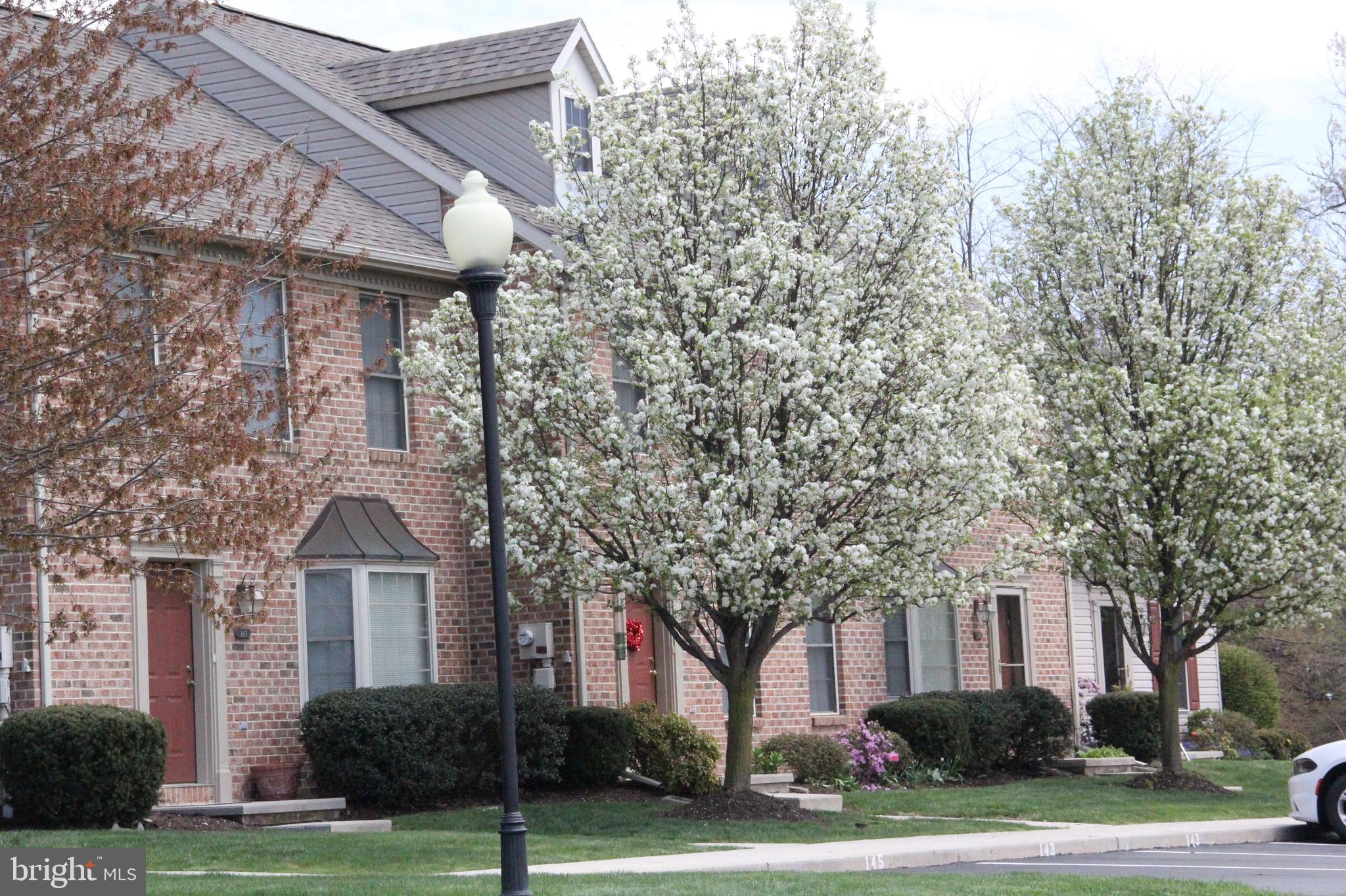 WOODLAND VIEW AT WAVERLY - Residential