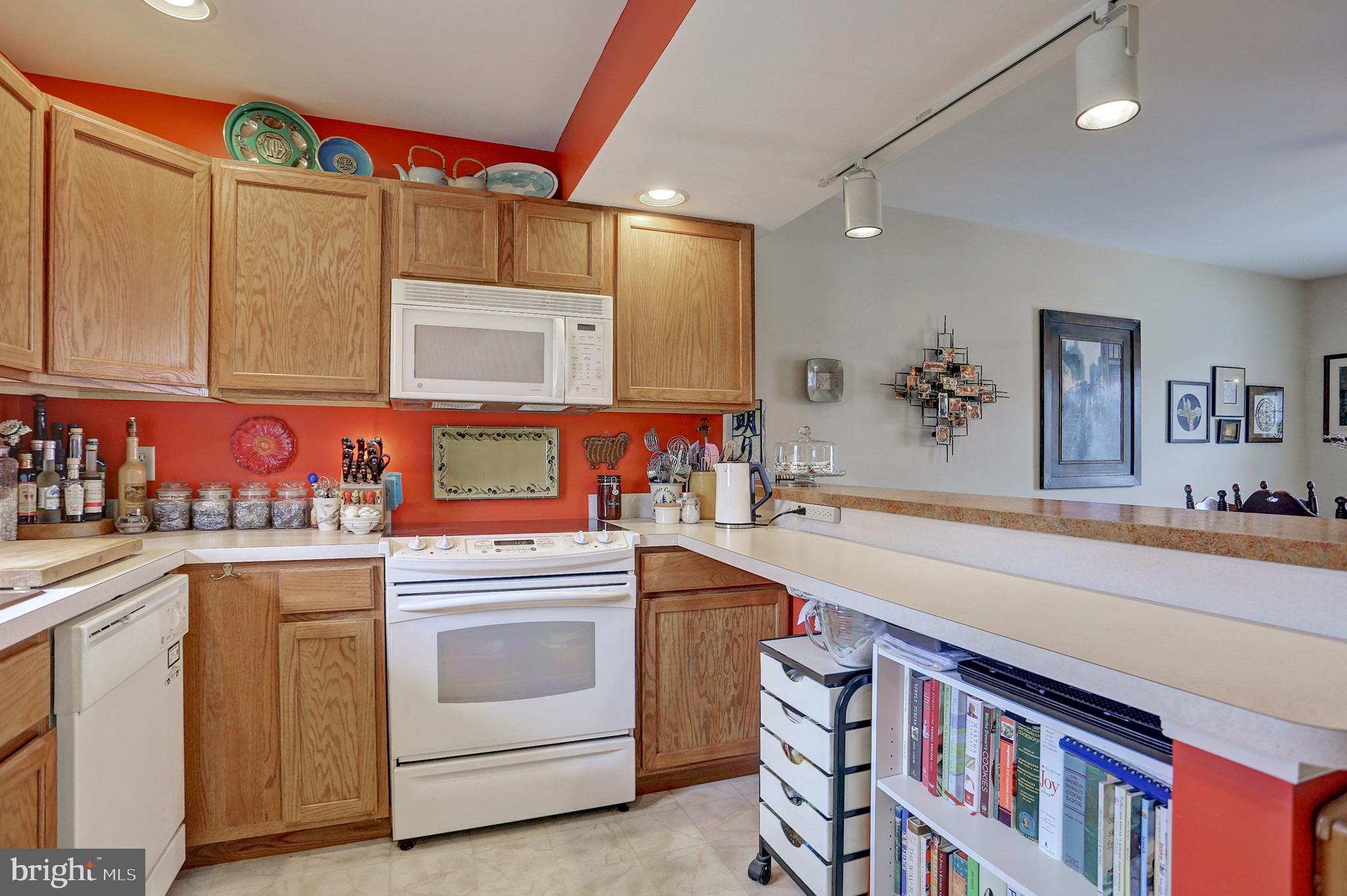 WOODLAND VIEW AT WAVERLY - Residential