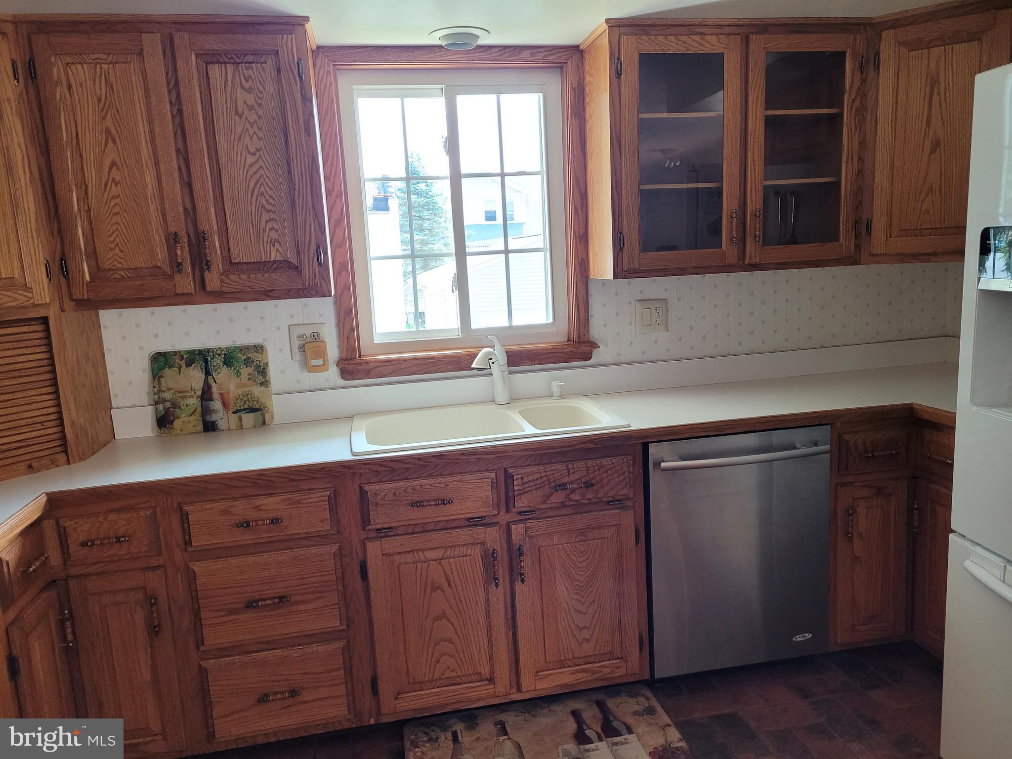 YORKVILLE - Residential