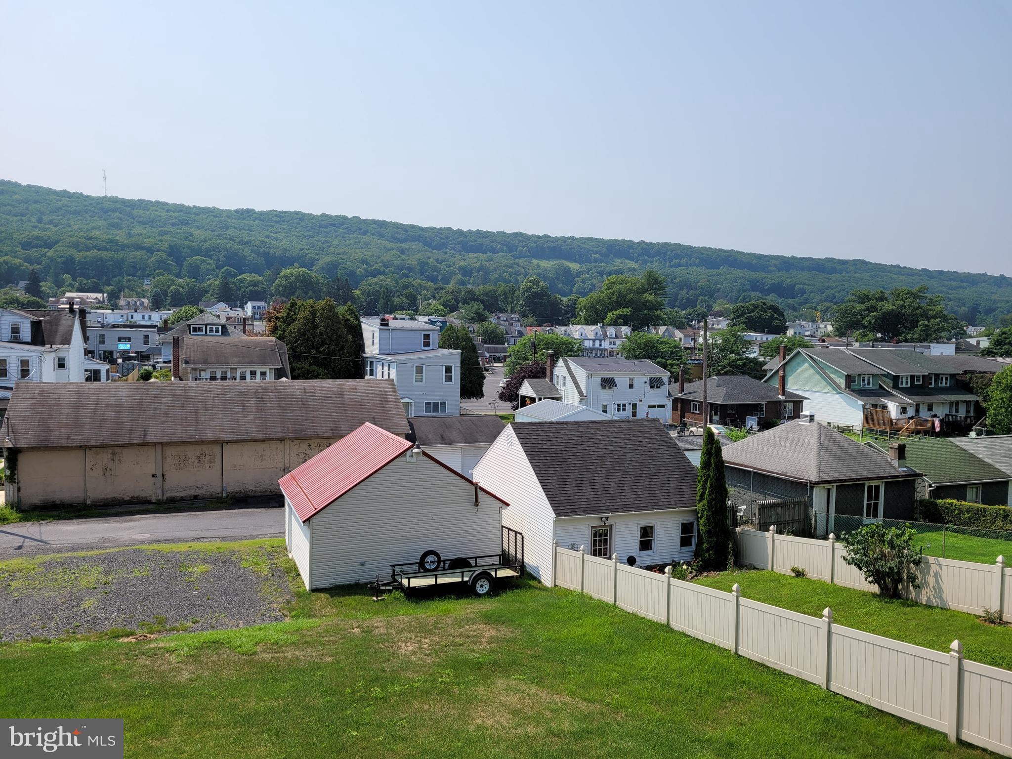 YORKVILLE - Residential