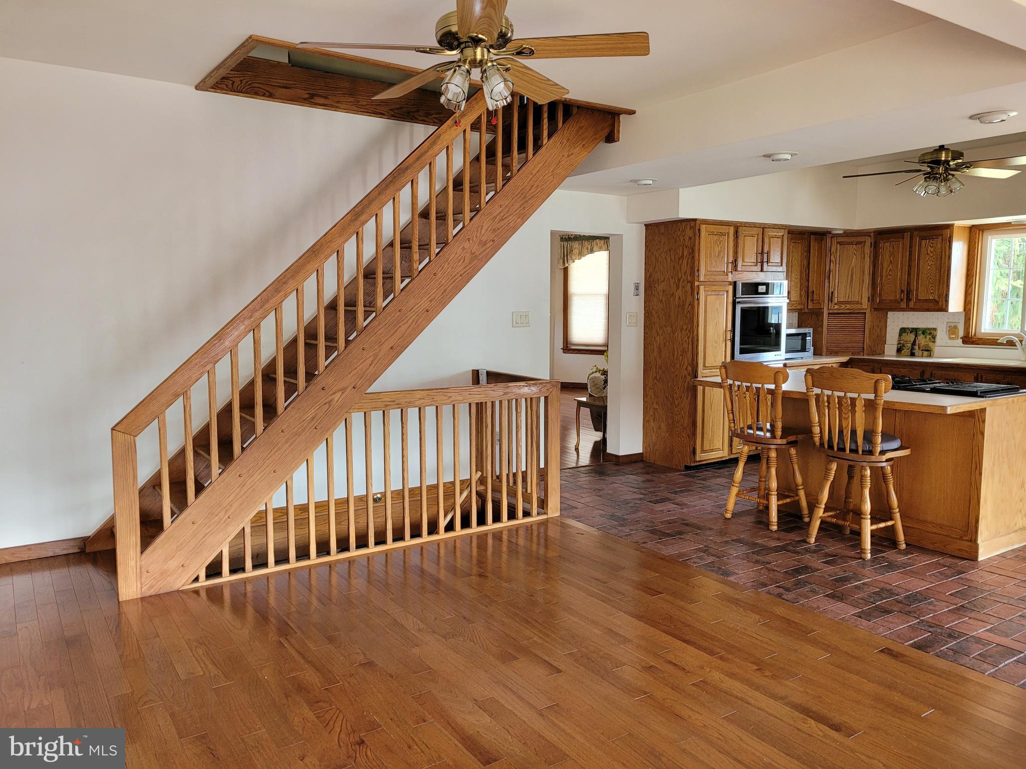 YORKVILLE - Residential