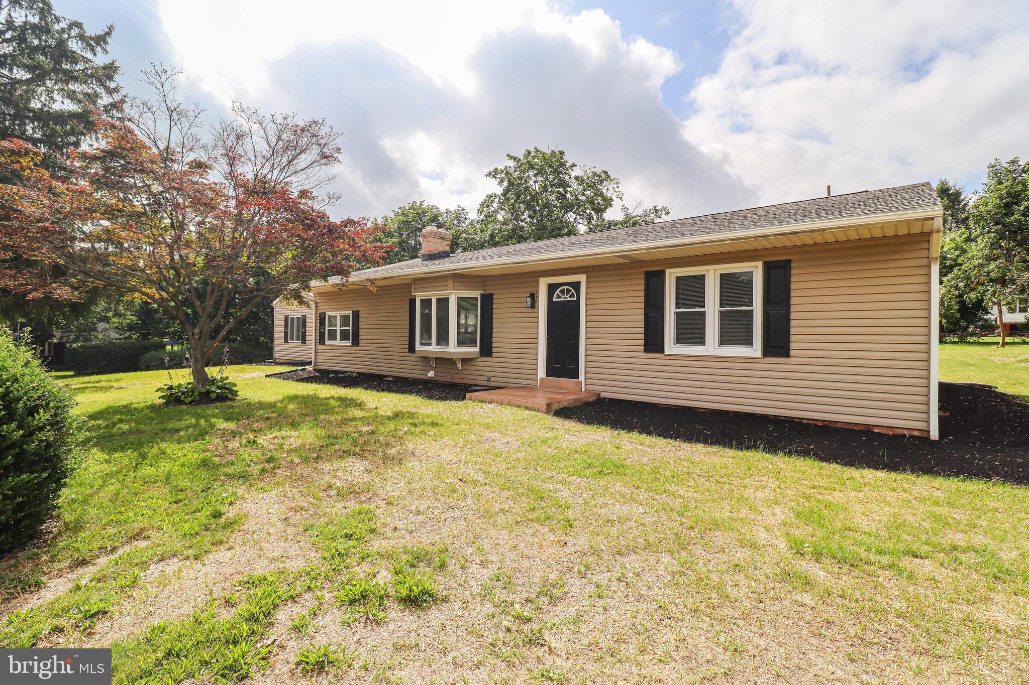 7821 SKYLINE DRIVE
