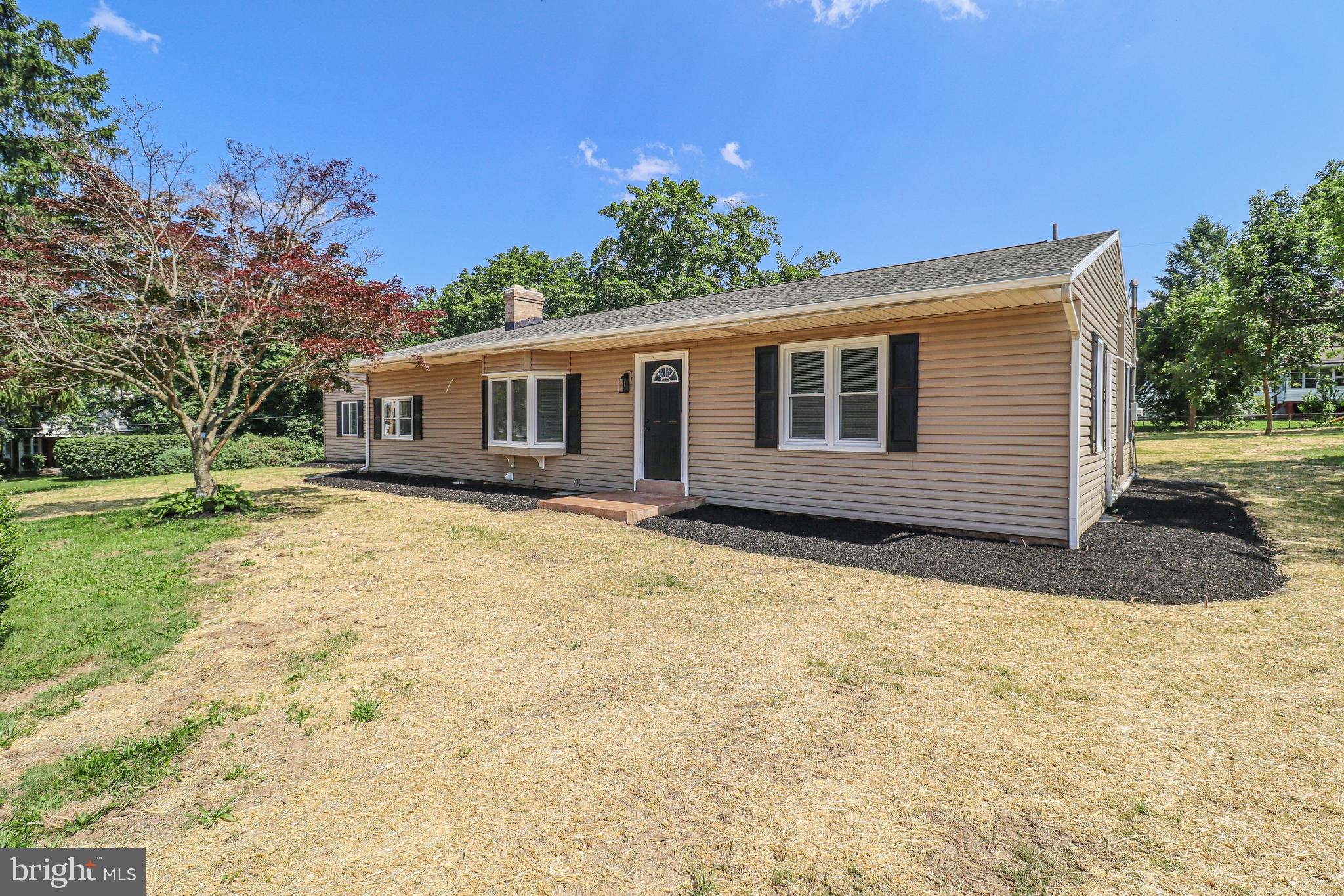 7821 SKYLINE DRIVE