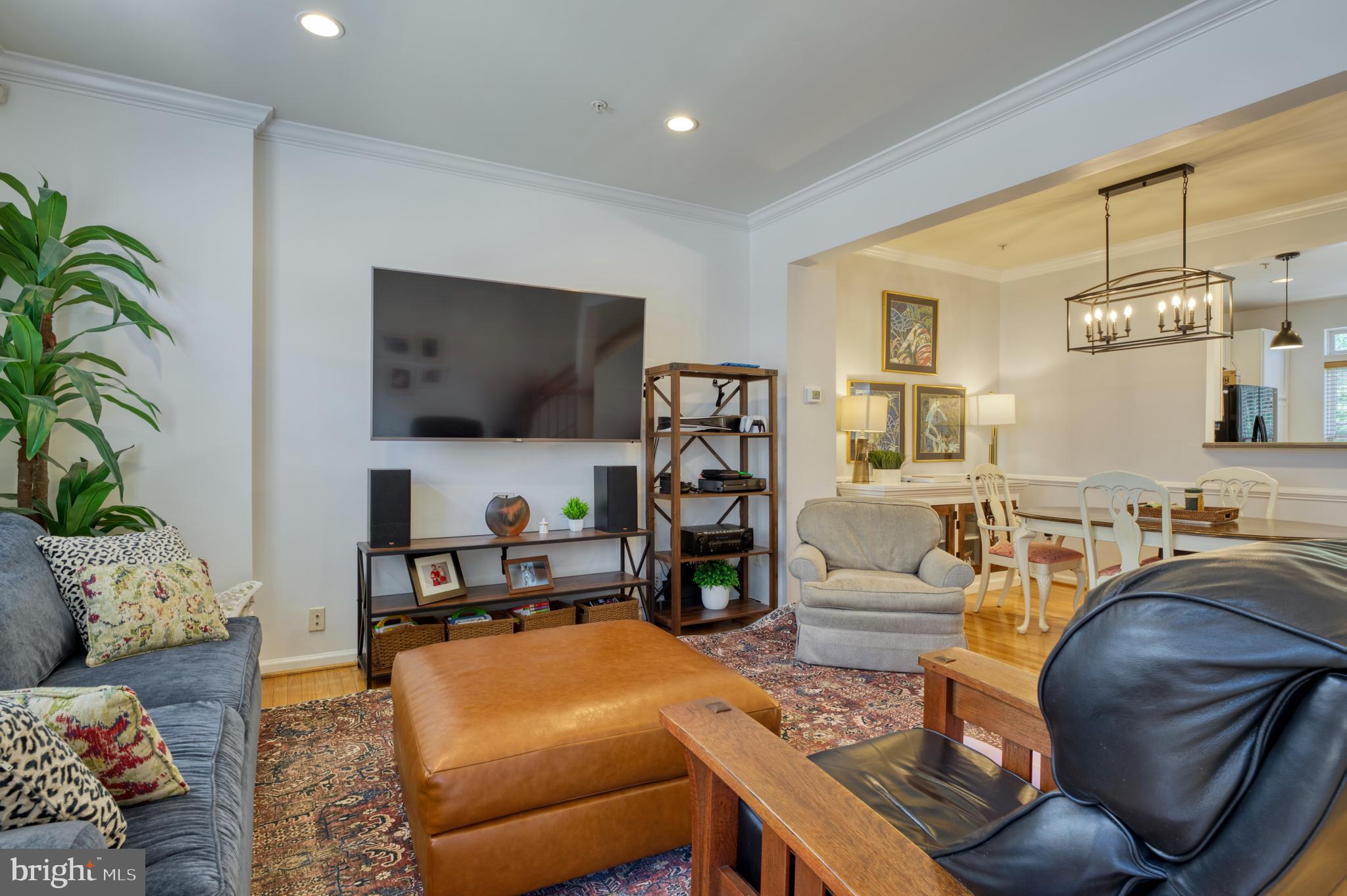 MADISON LANE - Residential