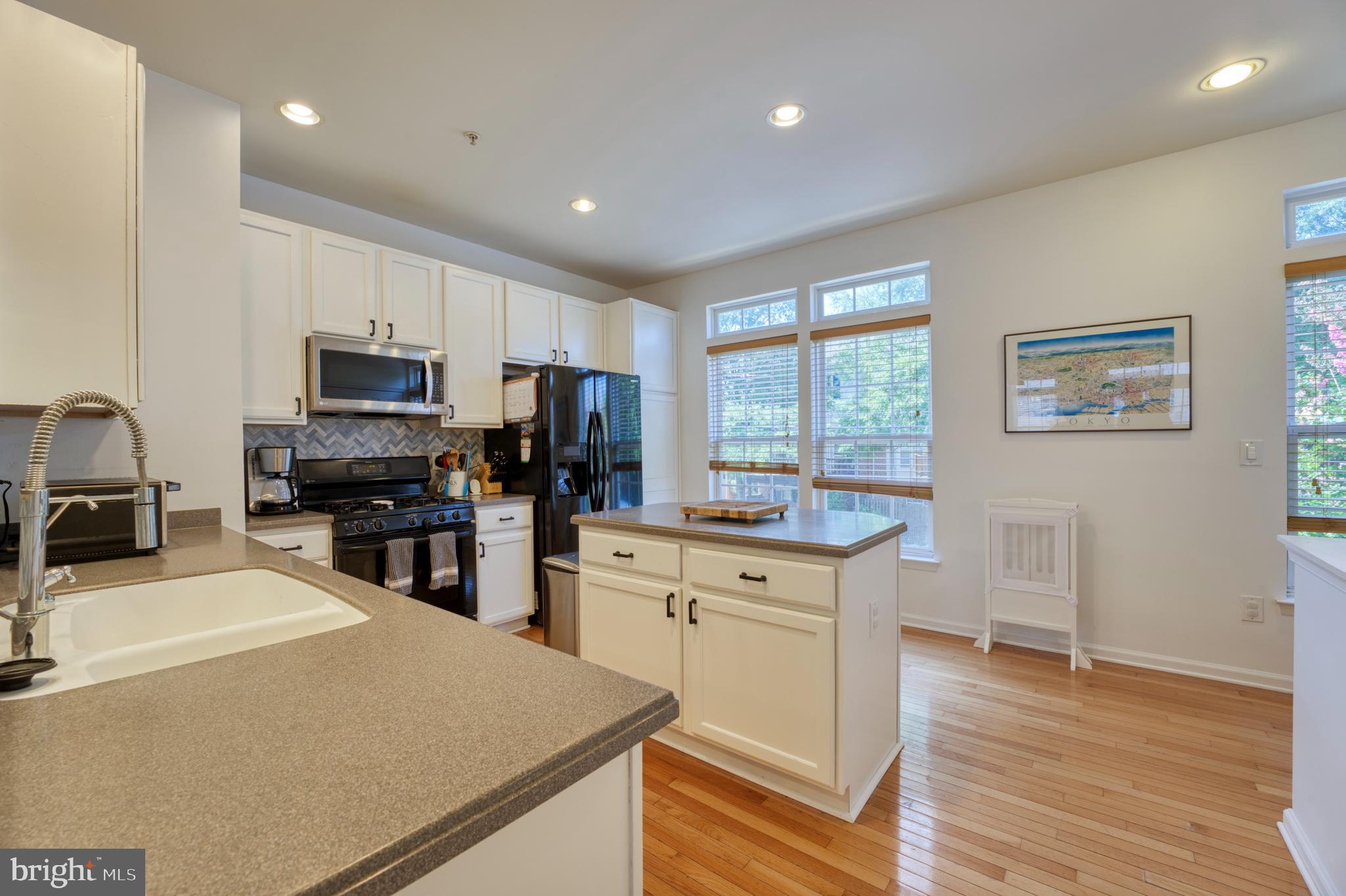 MADISON LANE - Residential