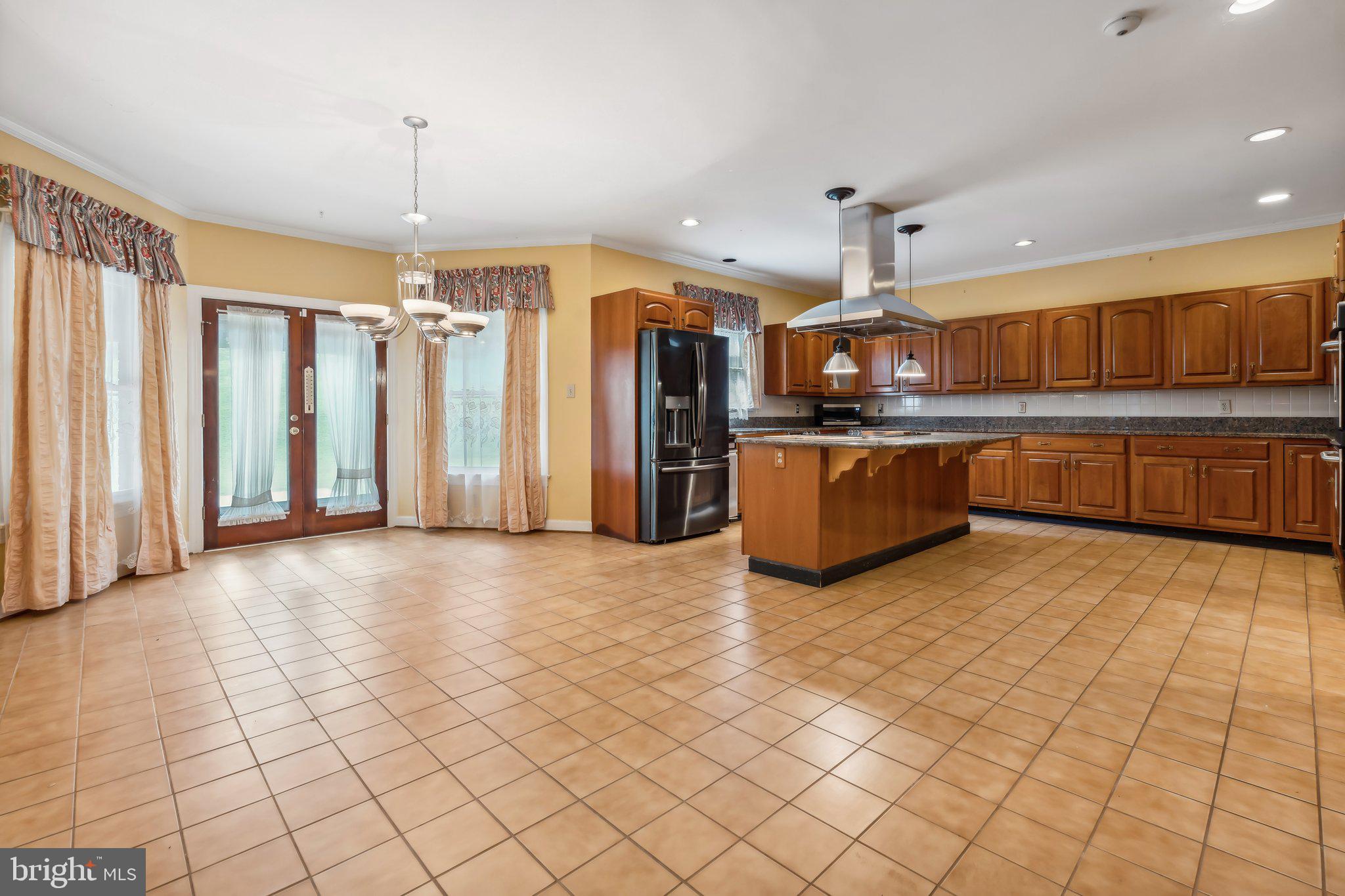 RIVER OAKS FARM - Residential