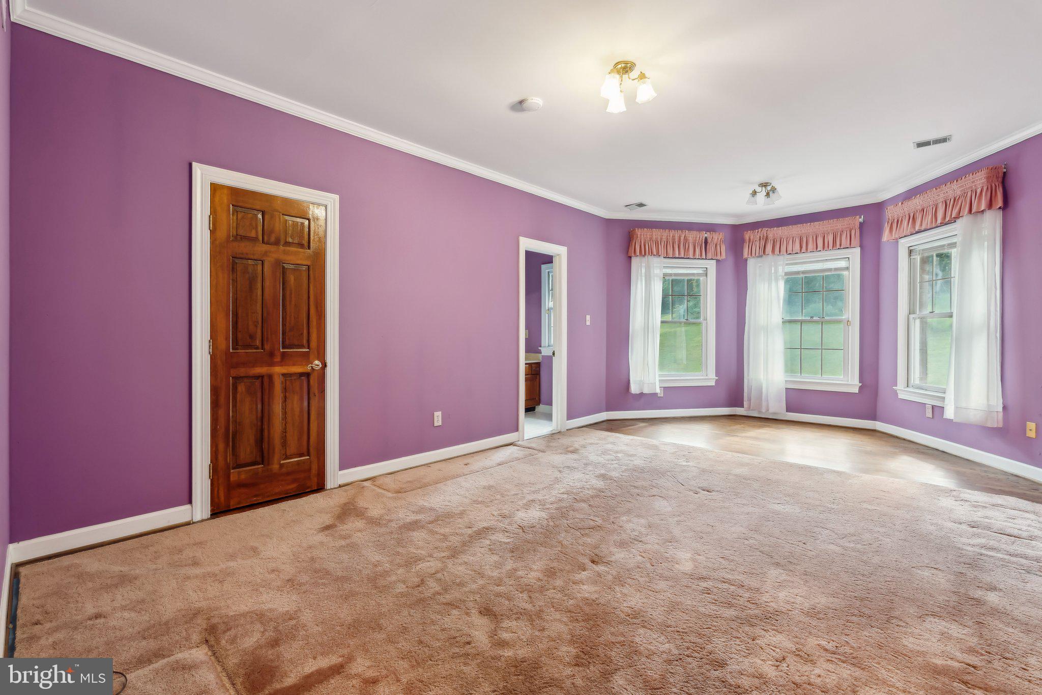 RIVER OAKS FARM - Residential