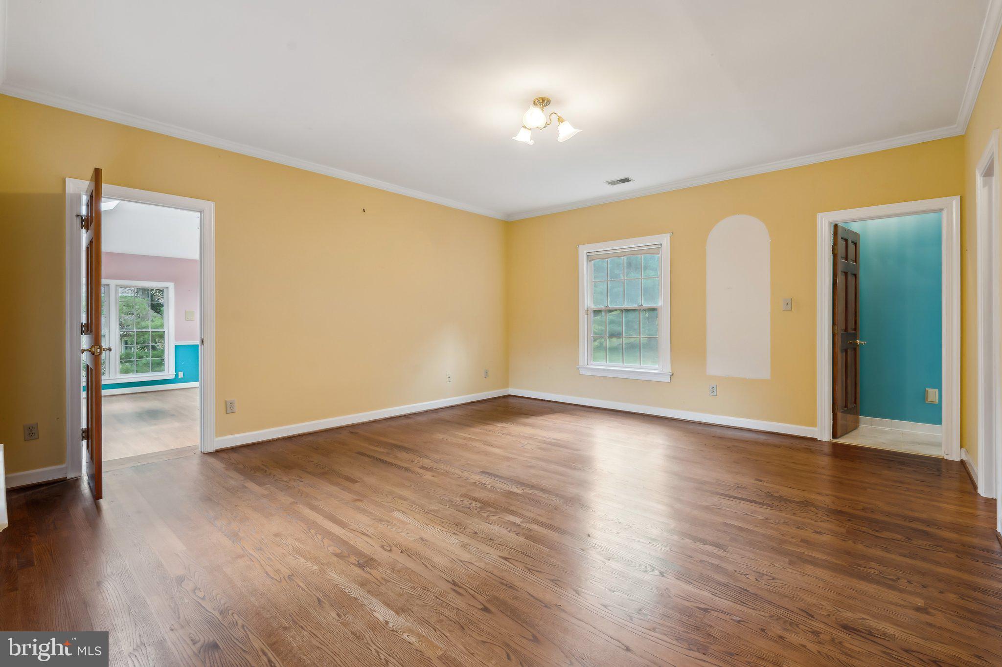 RIVER OAKS FARM - Residential