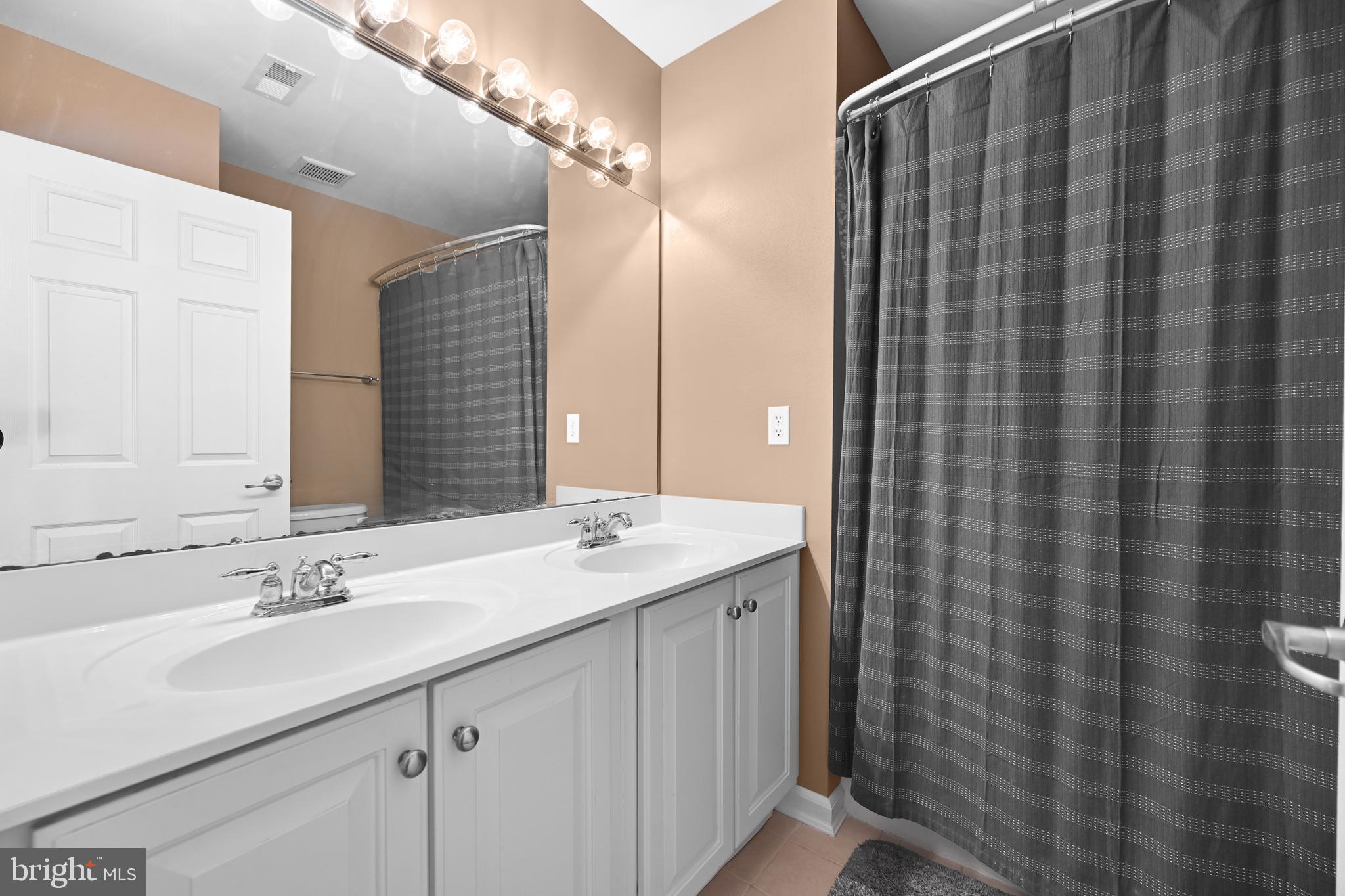 PLANTATION LAKES - Residential