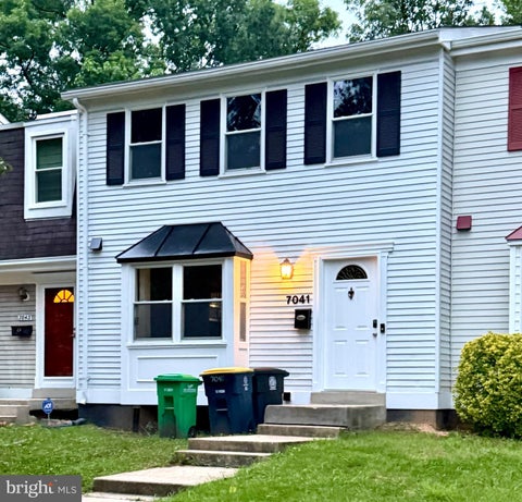 Townhouse For Sale - 7041 Palamar Terrace<br/> LANHAM, MD 20706
