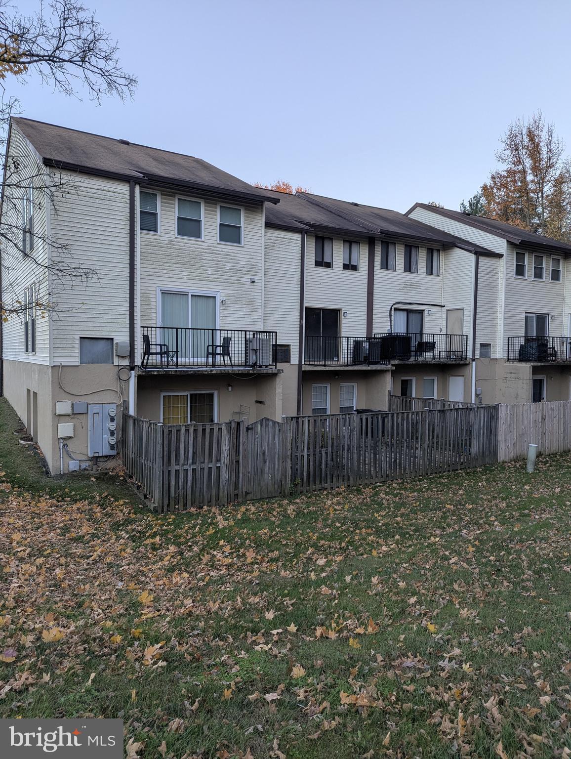 APPLEWALK CONDO - Residential